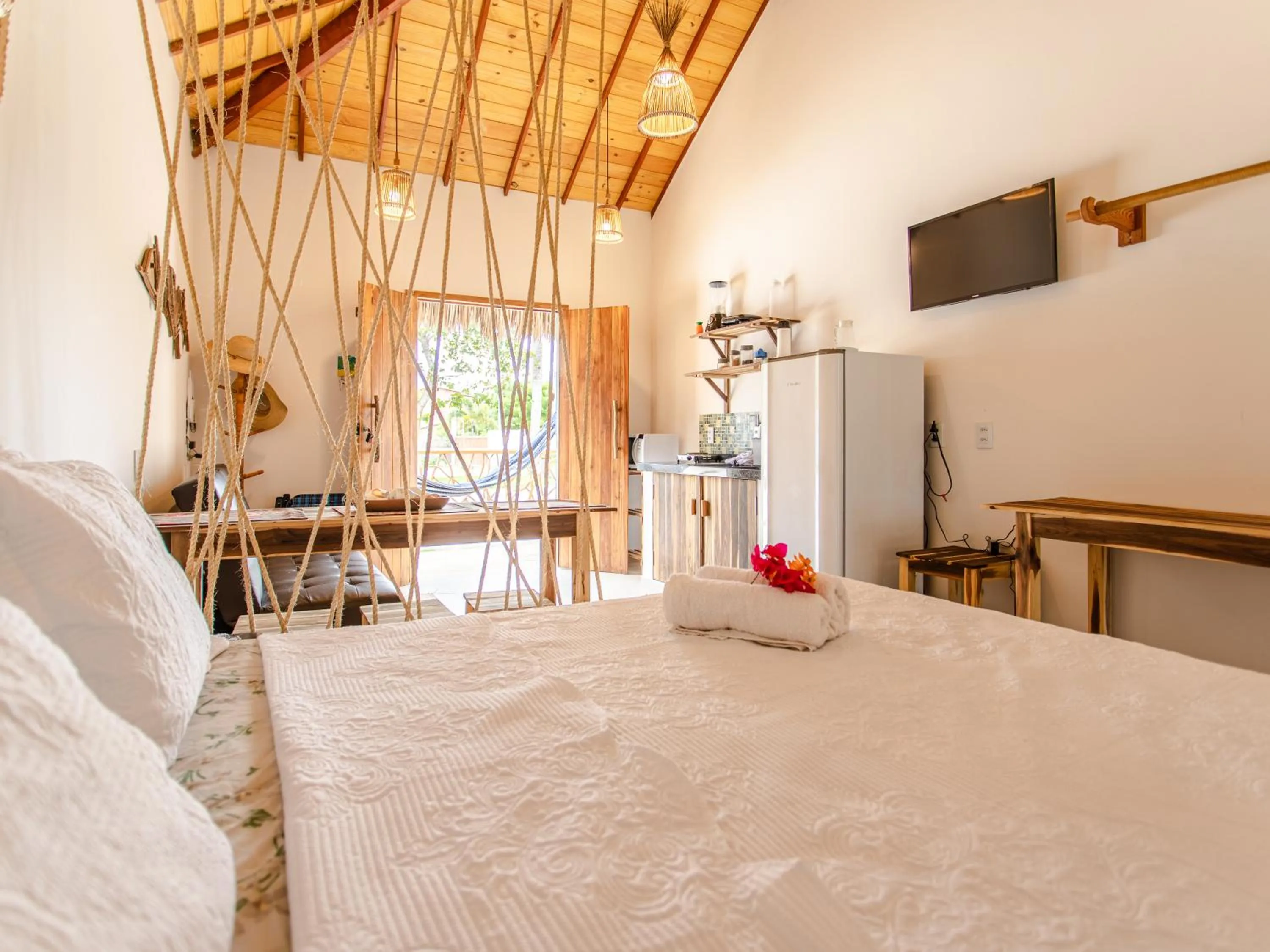 Photo of the whole room, Bed in Chalés Caminho dos Ventos em Barrinha de Baixo, CE, 9km do Preá