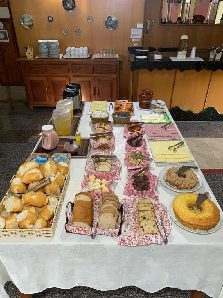 Breakfast in Pousada Vale da Montanha