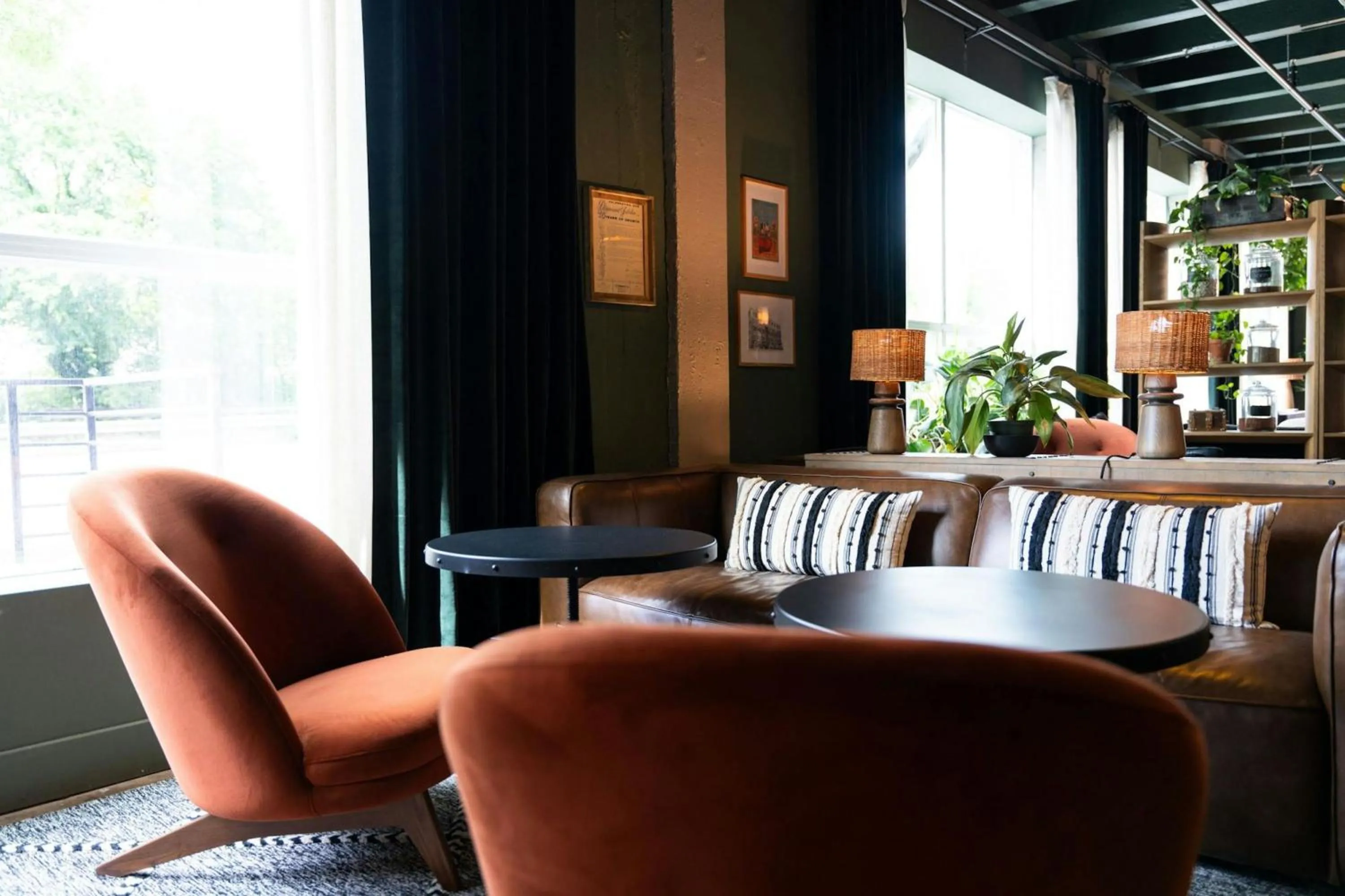 Restaurant/places to eat in Hotel Nell - Union Market