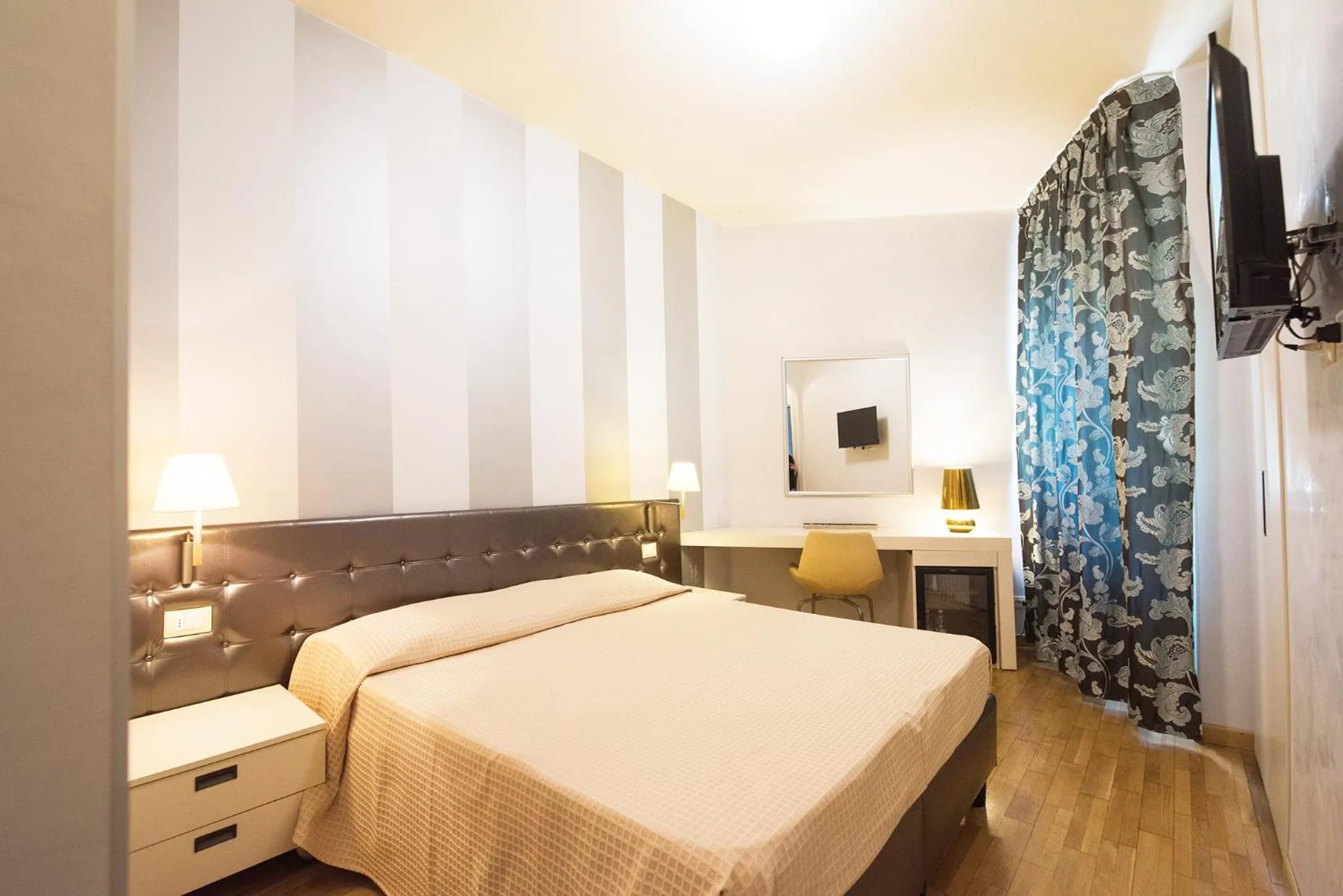 Bed in Hotel San Francisco