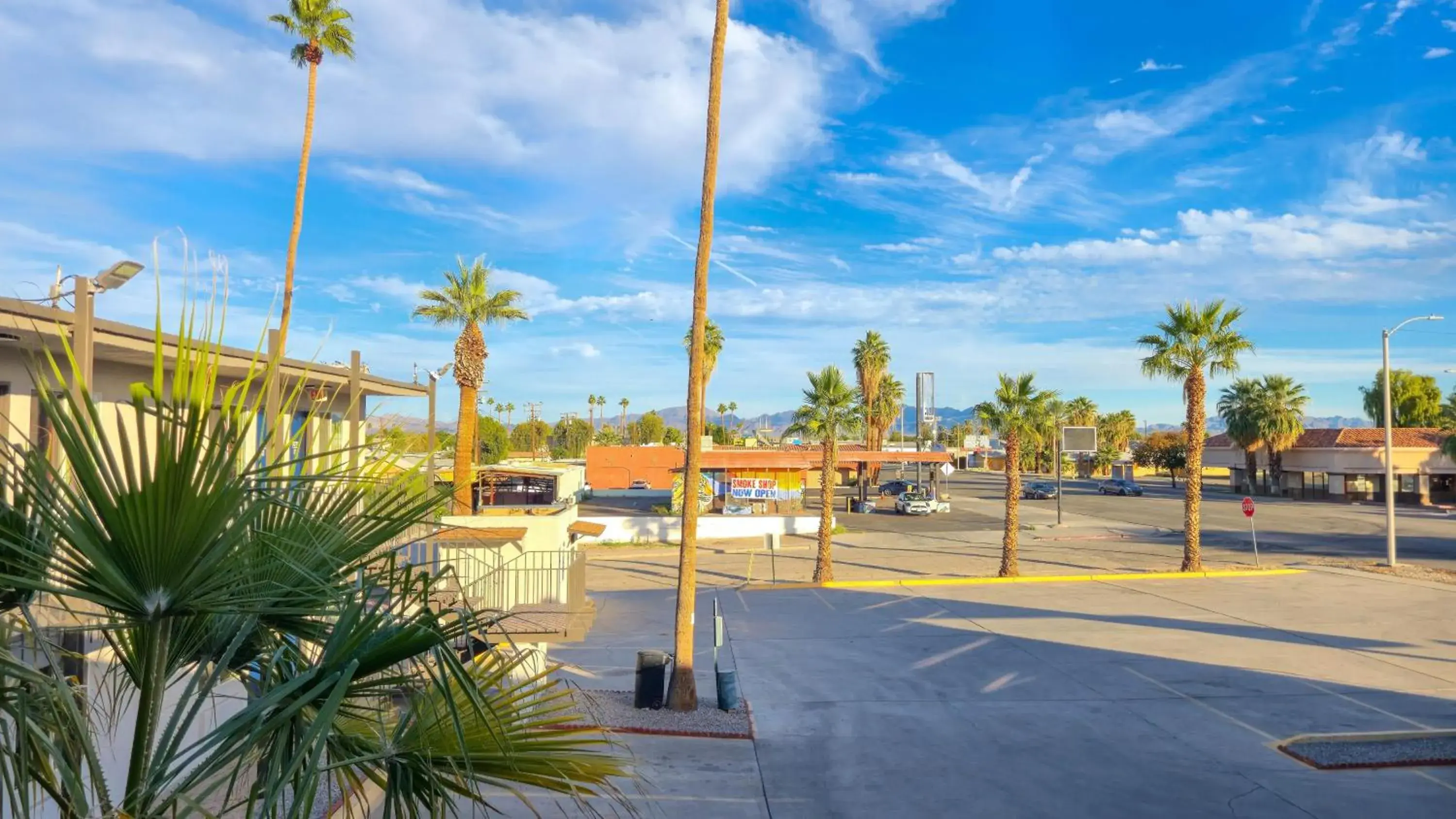 Property building in Motel 6-Blythe, CA - South Property building in Motel 6-Blythe, CA - South