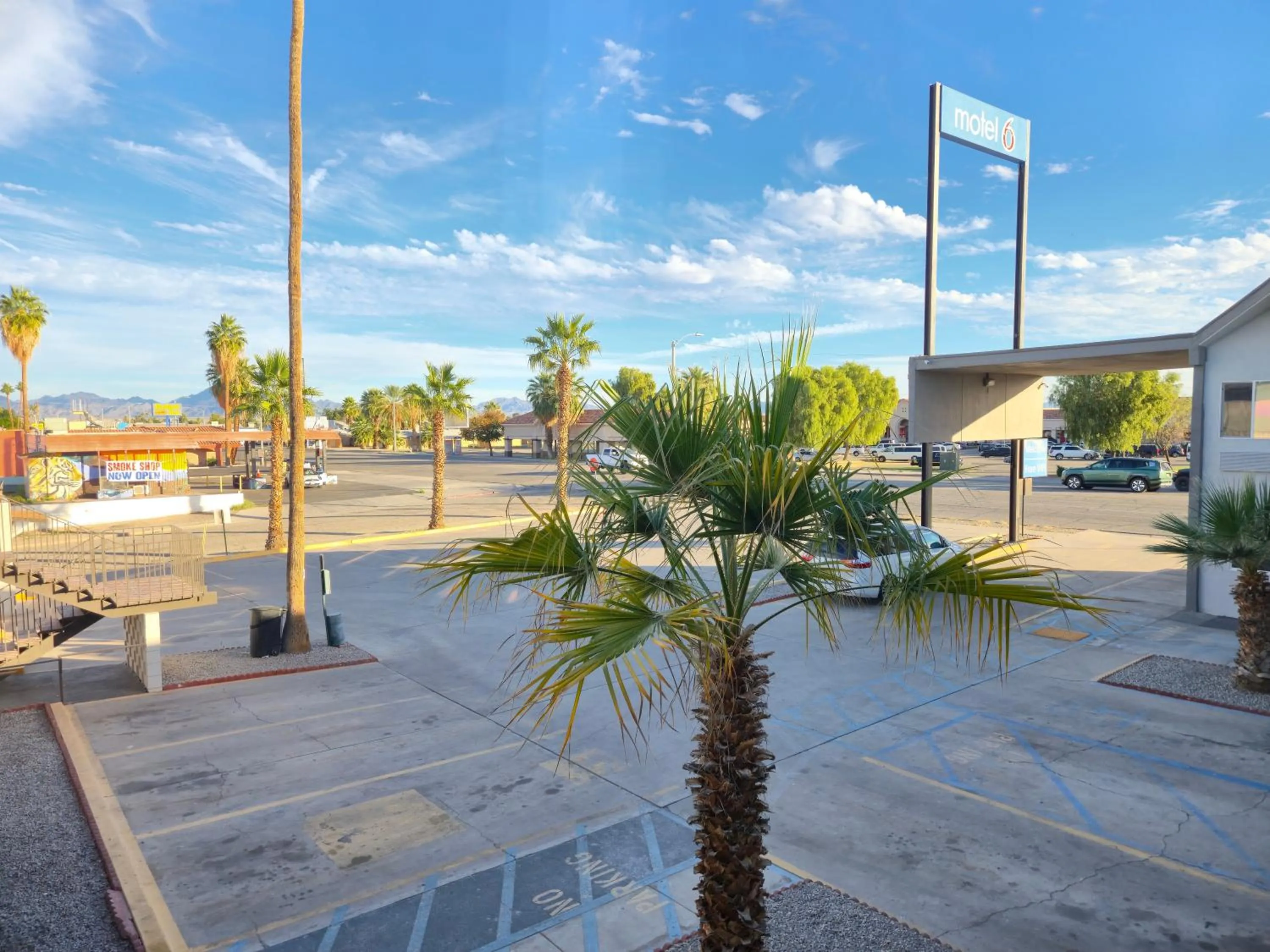 Day in Motel 6-Blythe, CA - South