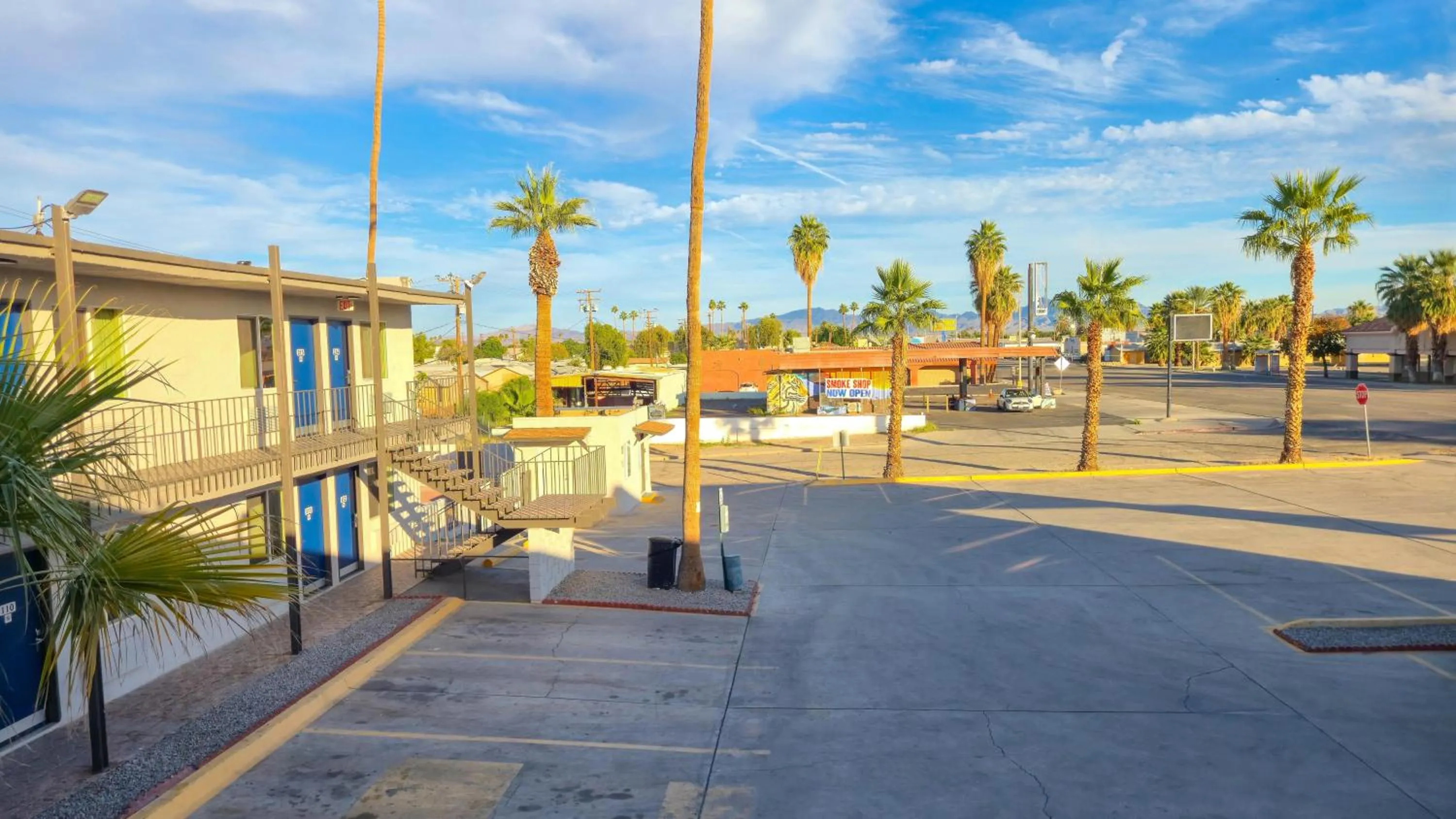 Property building in Motel 6-Blythe, CA - South
