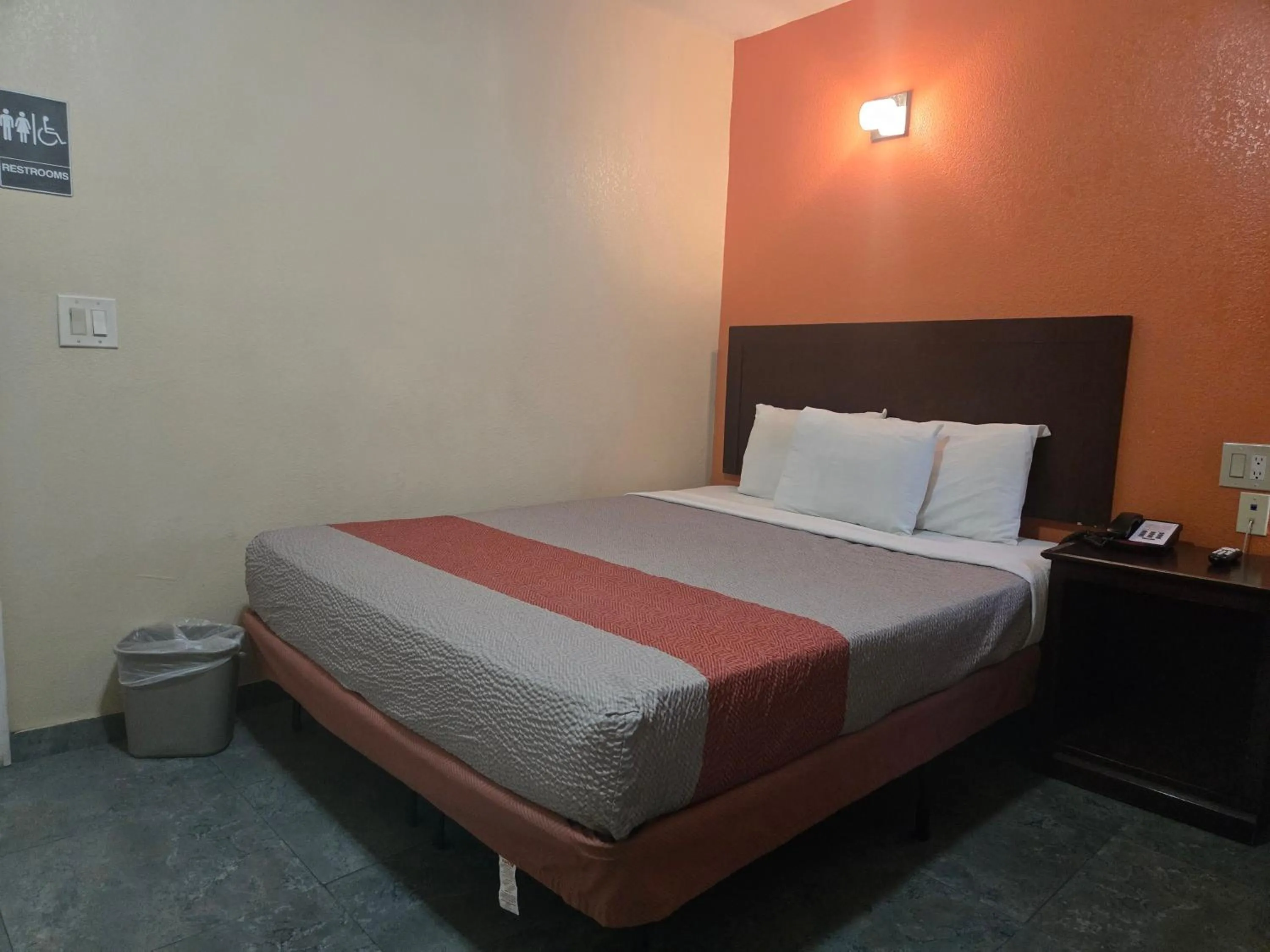 Bed in Motel 6-Blythe, CA - South