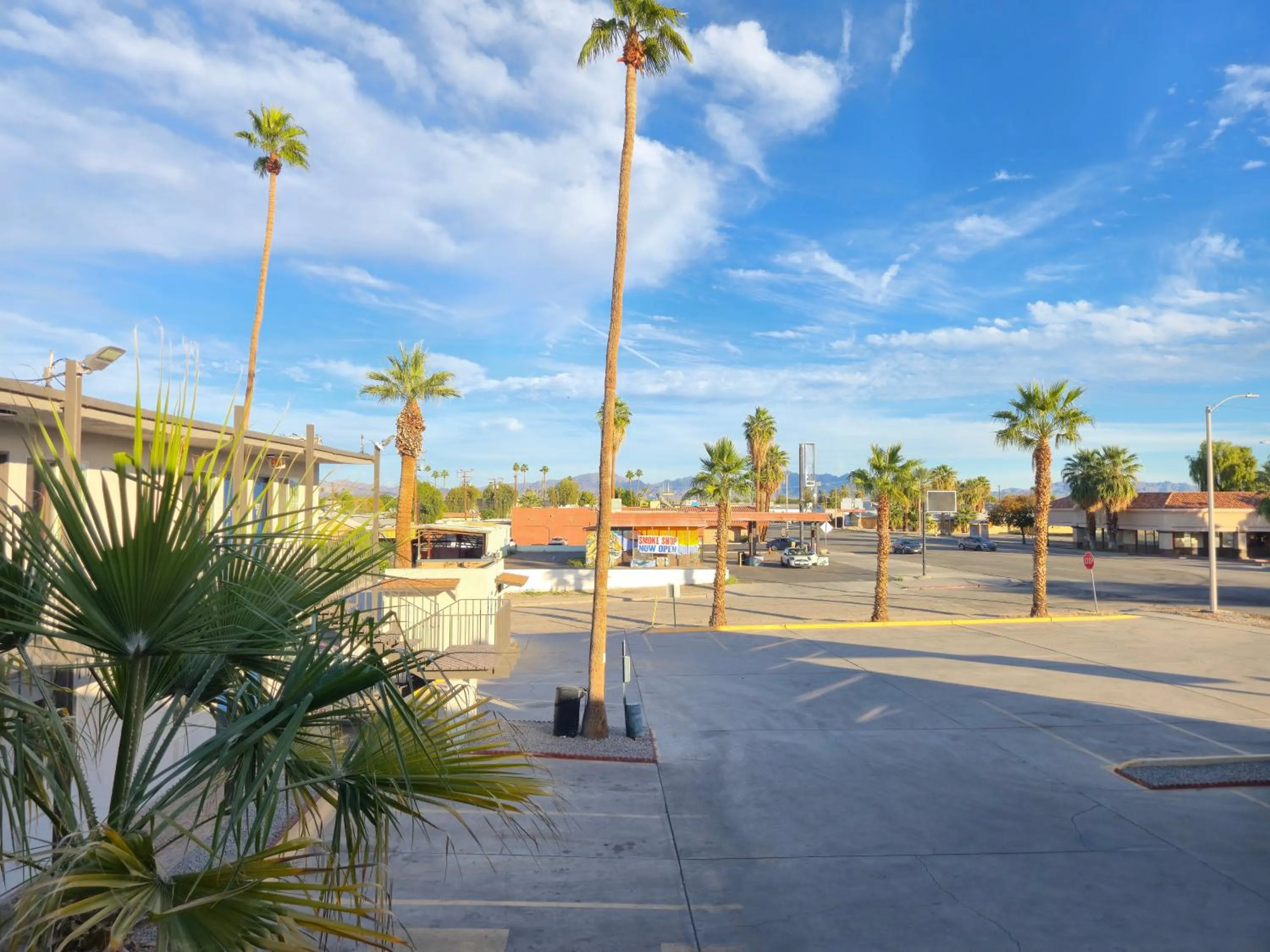 Parking in Motel 6-Blythe, CA - South