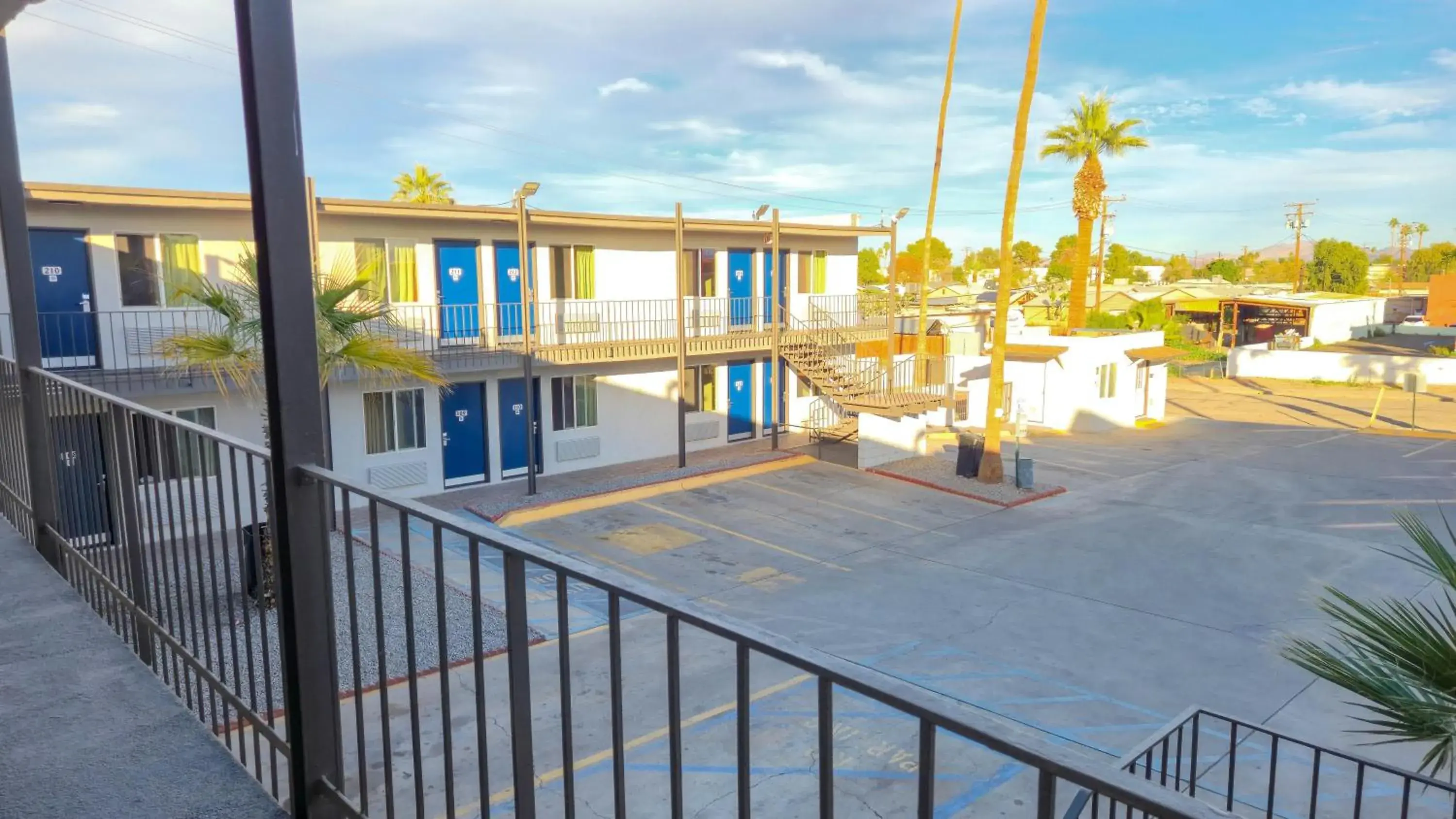 Property building in Motel 6-Blythe, CA - South Property building in Motel 6-Blythe, CA - South