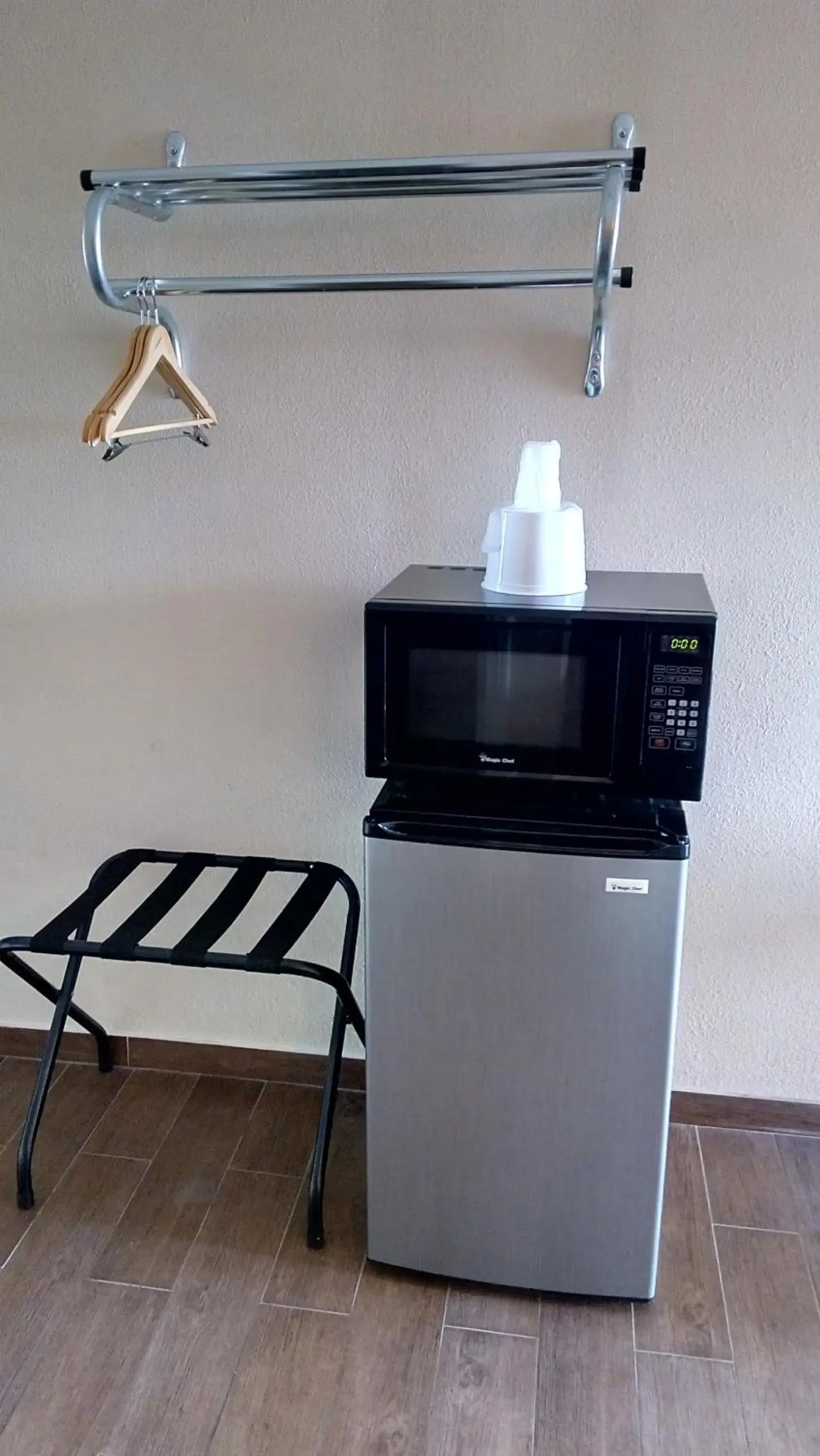 Food and drinks in Motel 6-Blythe, CA - South Food and drinks in Motel 6-Blythe, CA - South