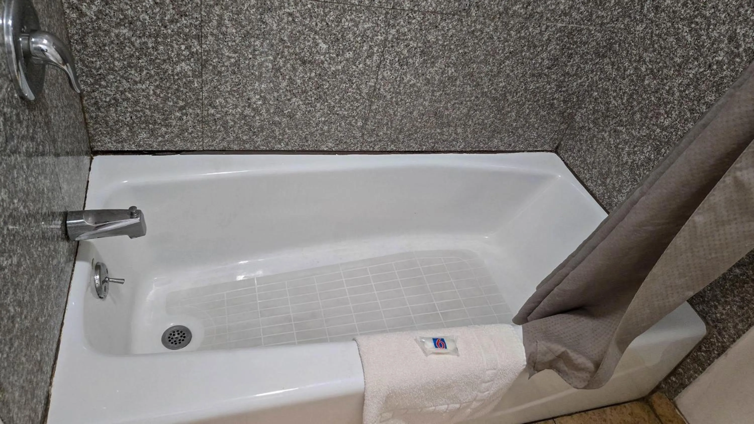 Bathroom in Motel 6-Blythe, CA - South