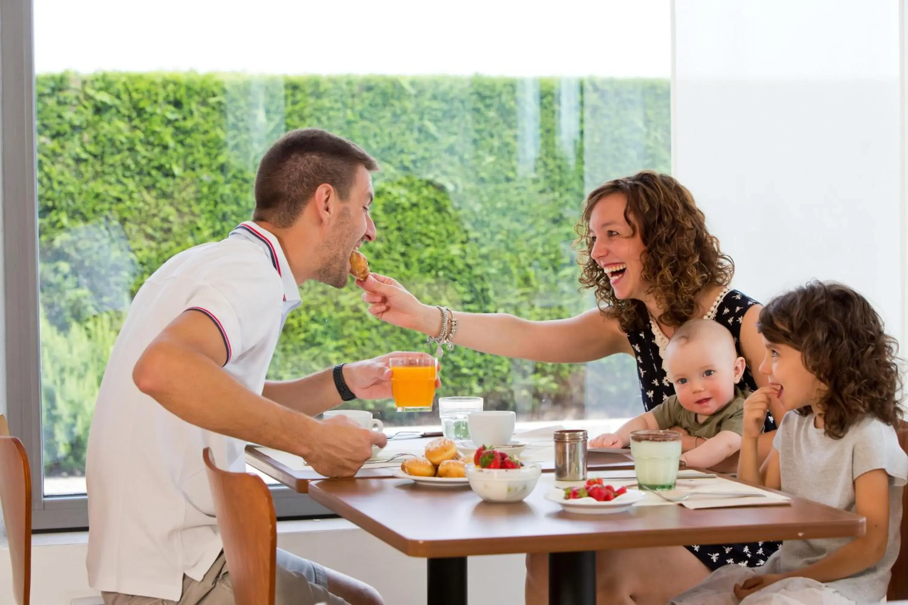 Restaurant/places to eat in Hotel Montemezzi Restaurant/places to eat in Hotel Montemezzi