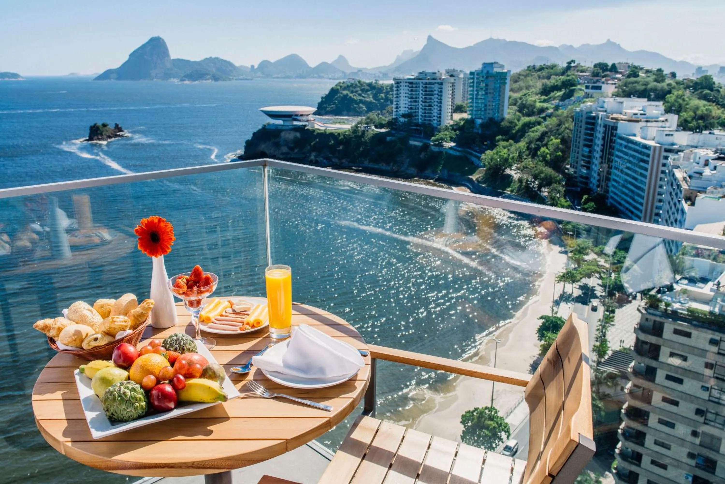 Balcony/Terrace in H Niteroi Hotel