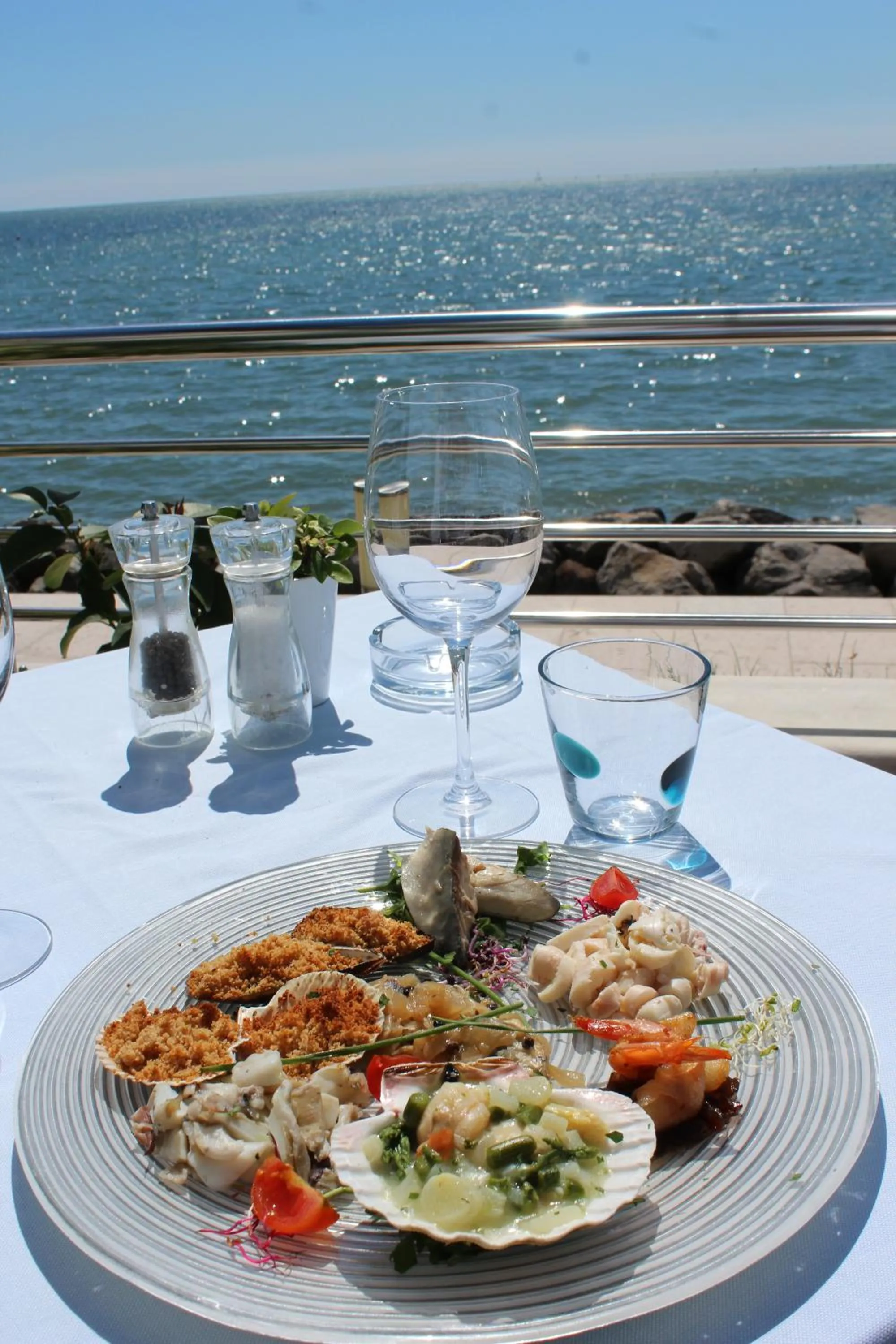 Restaurant/places to eat in Hotel Marea