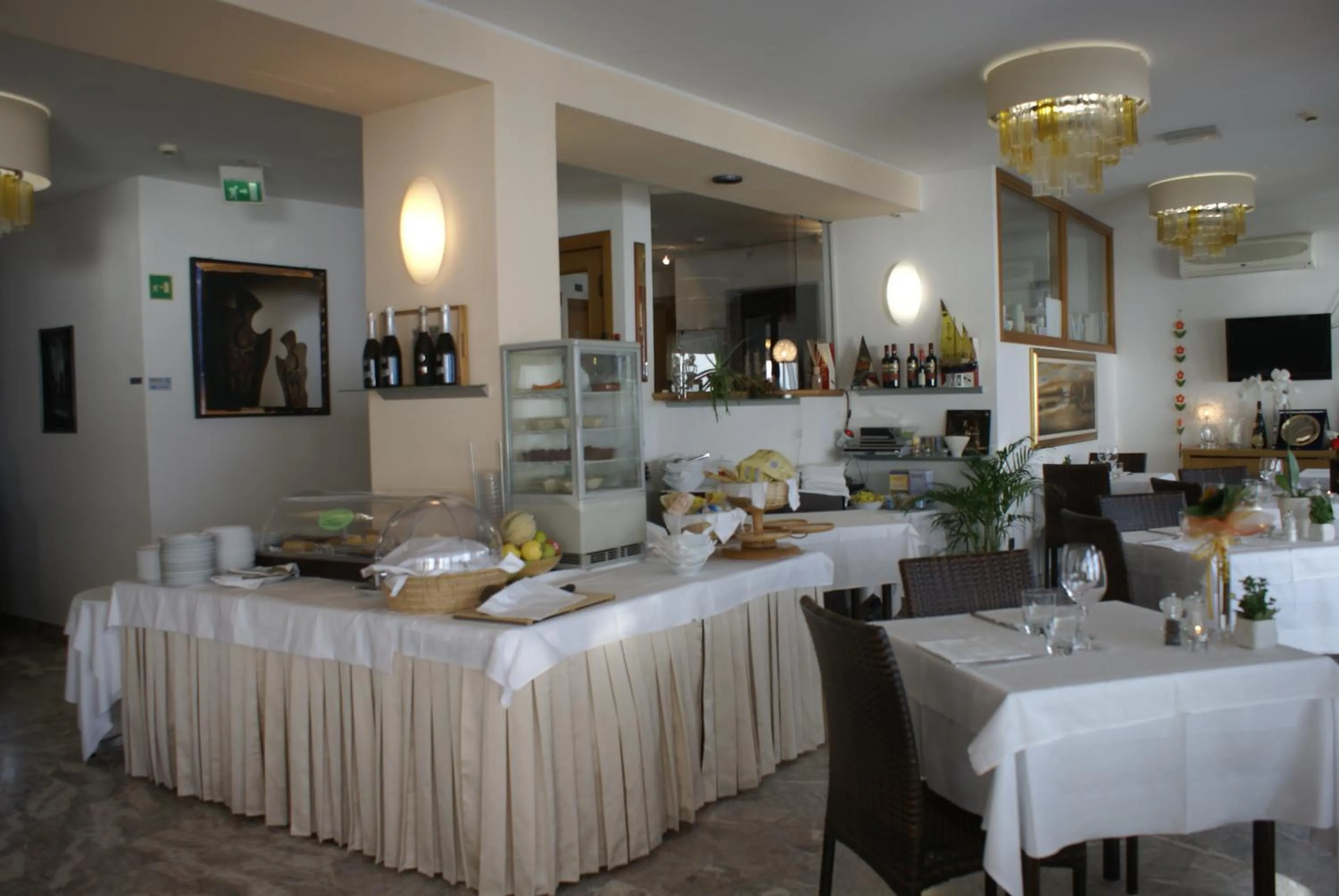 Restaurant/places to eat in Hotel Marea