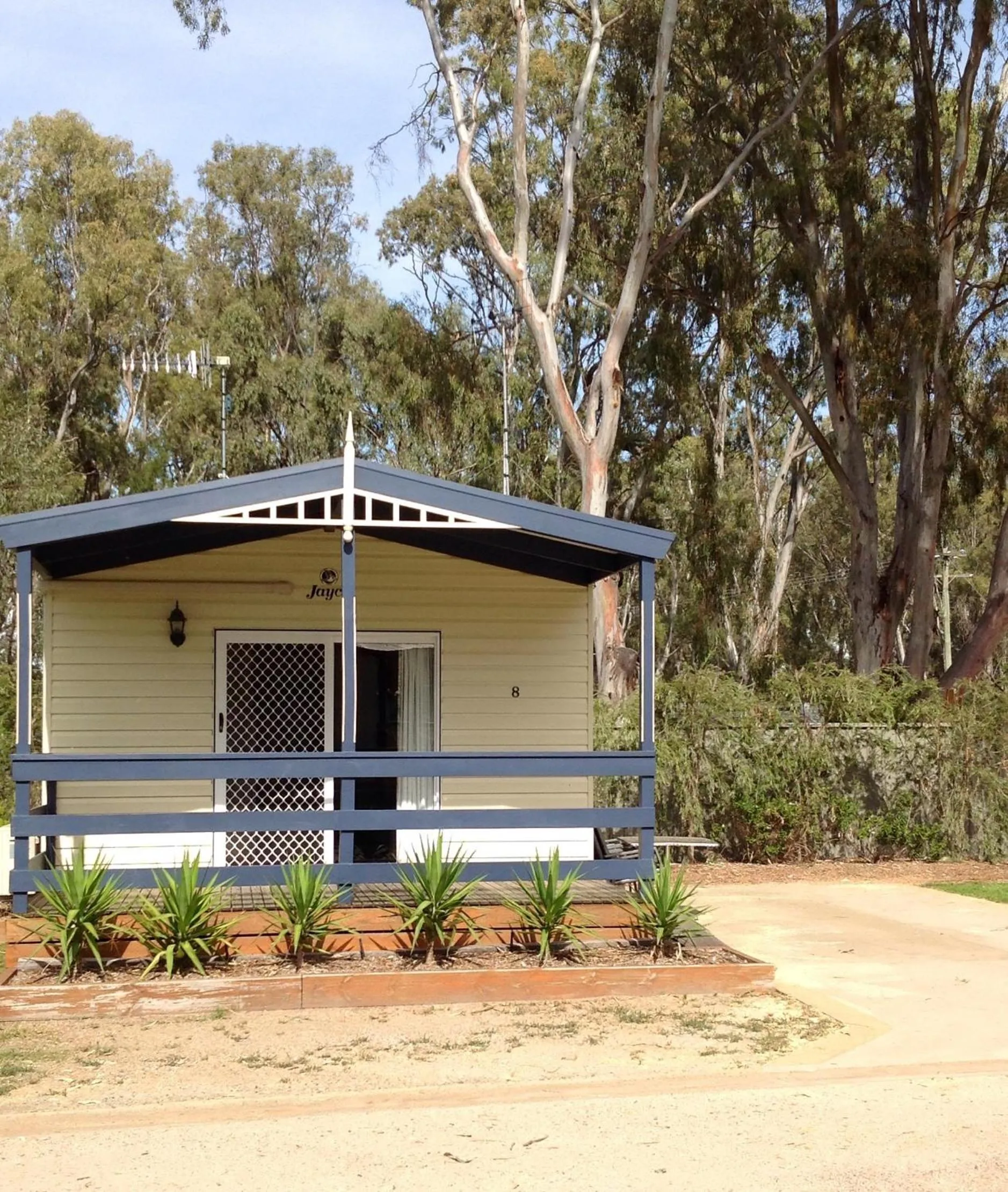 Facade/entrance in McLean Beach Holiday Park