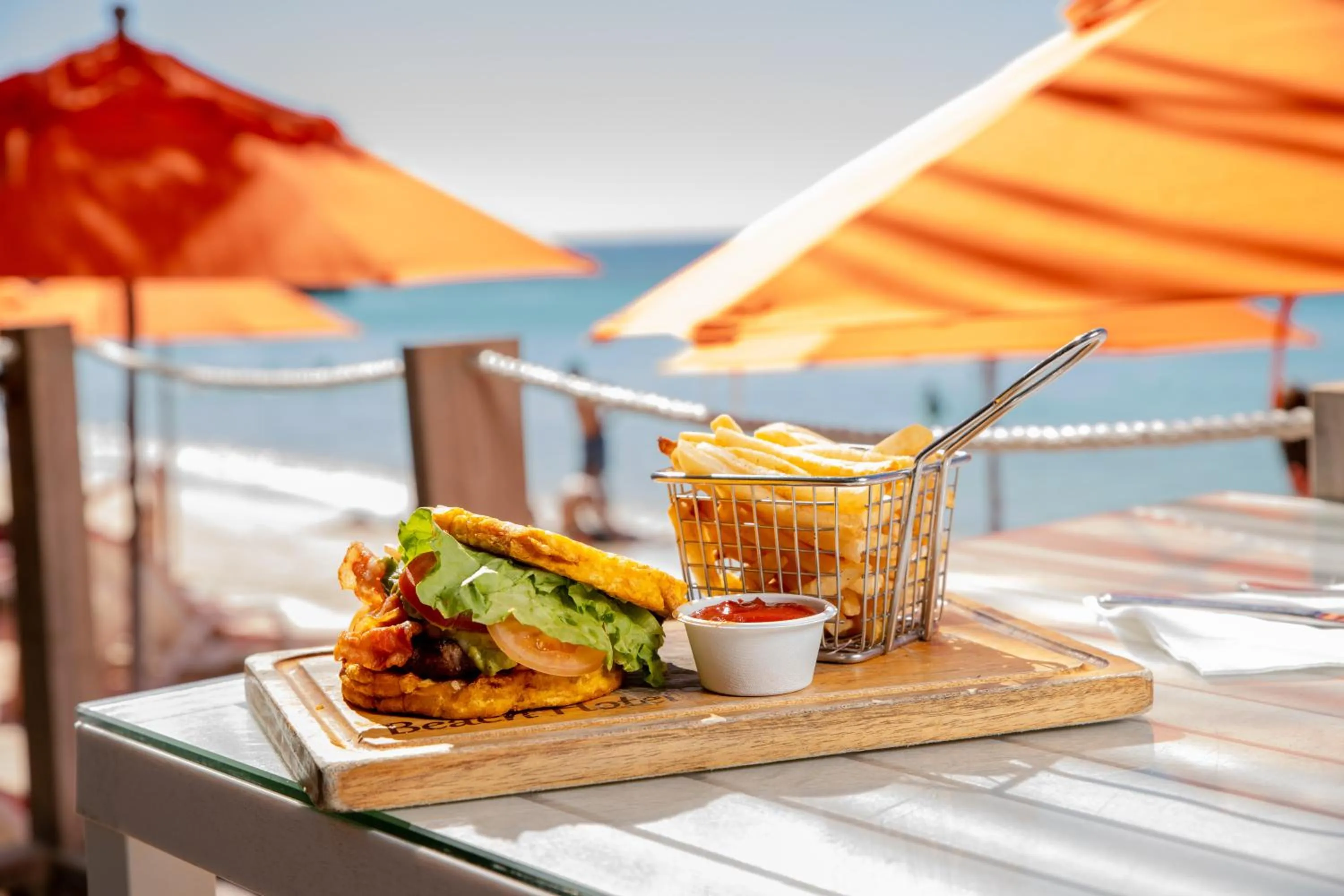 Food in Paradise Beach Resort & Dive Center