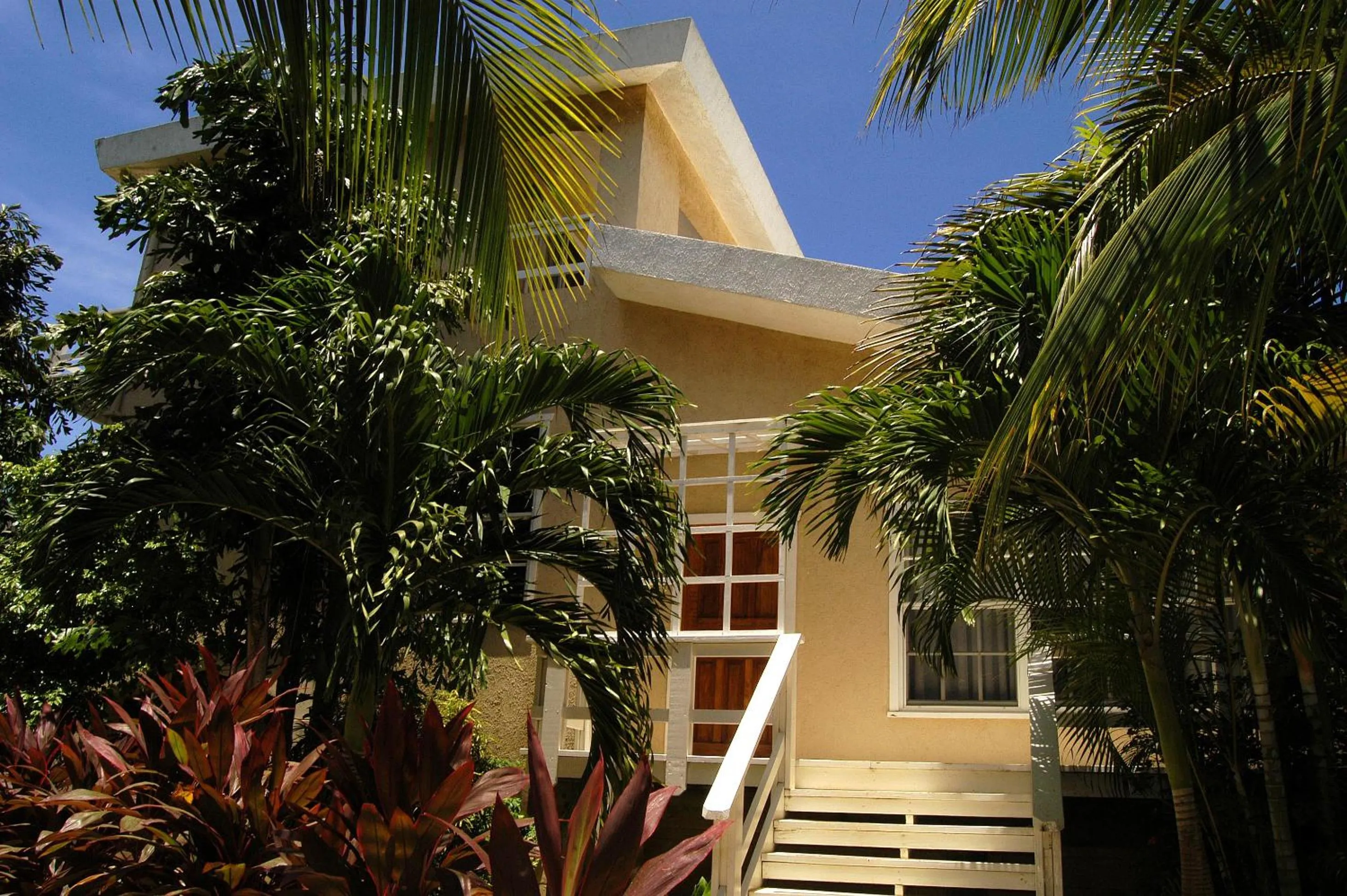 Facade/entrance in Paradise Beach Resort & Dive Center