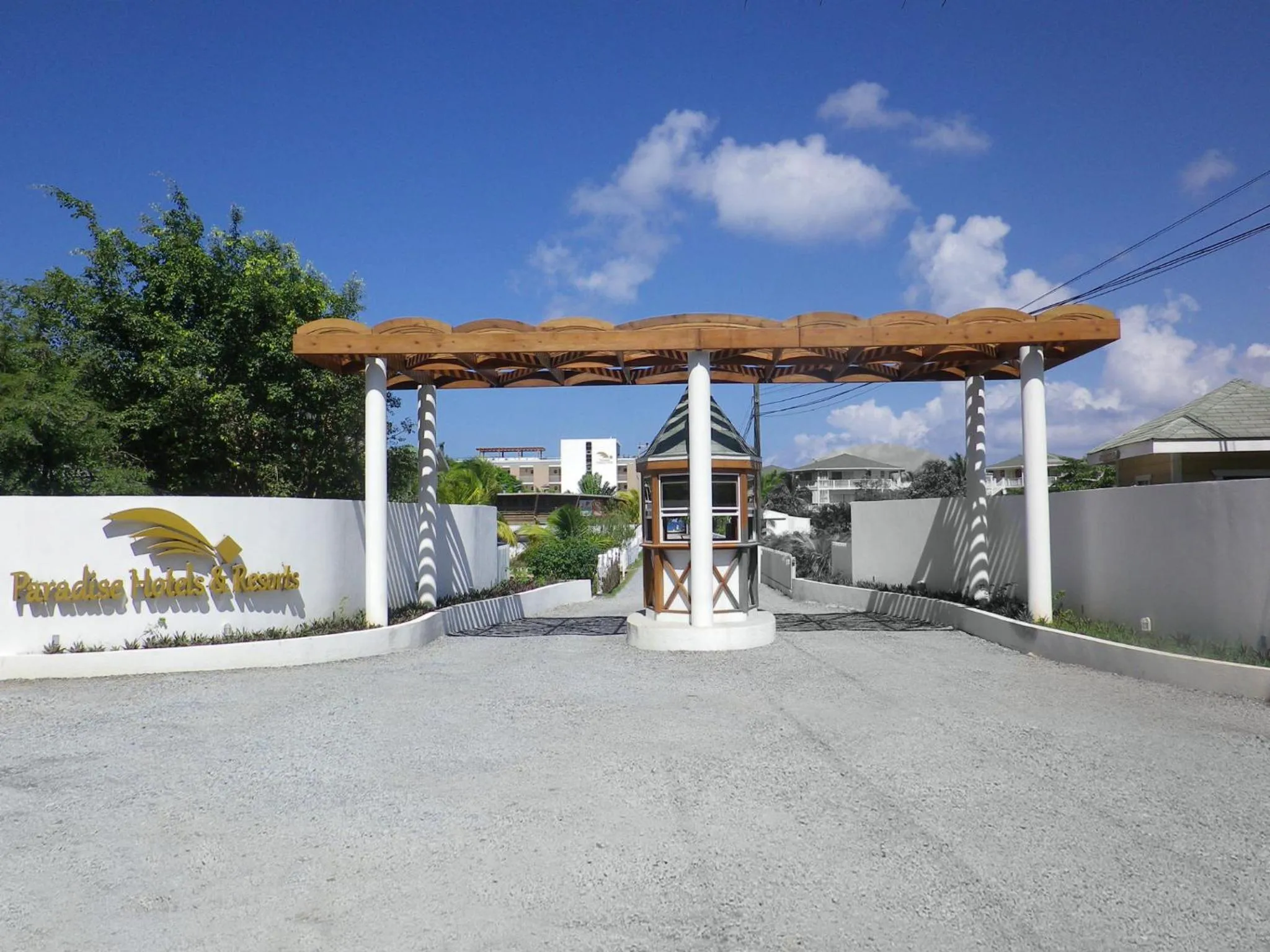 Facade/entrance in Paradise Beach Resort & Dive Center