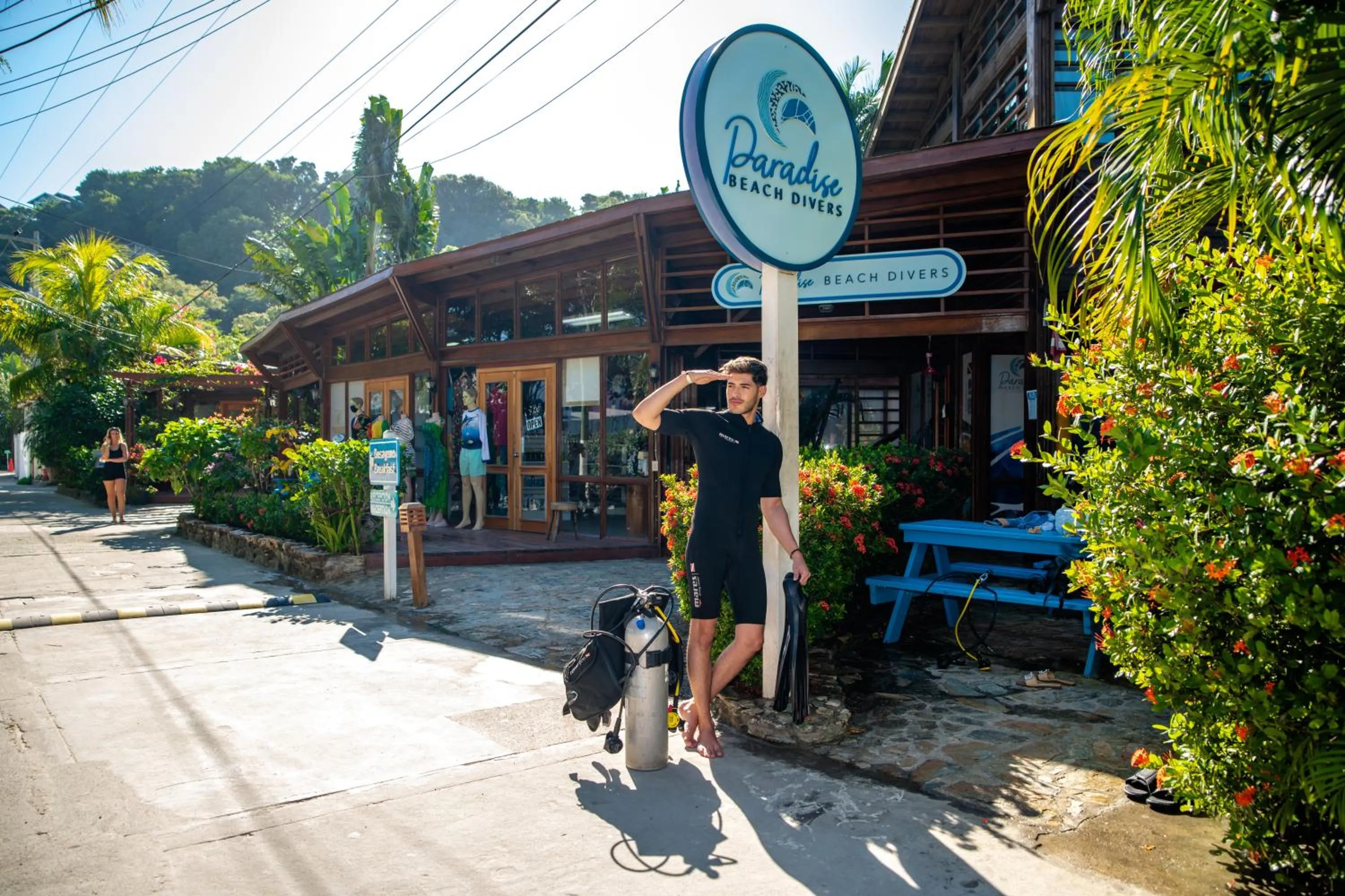 Diving in Paradise Beach Resort & Dive Center