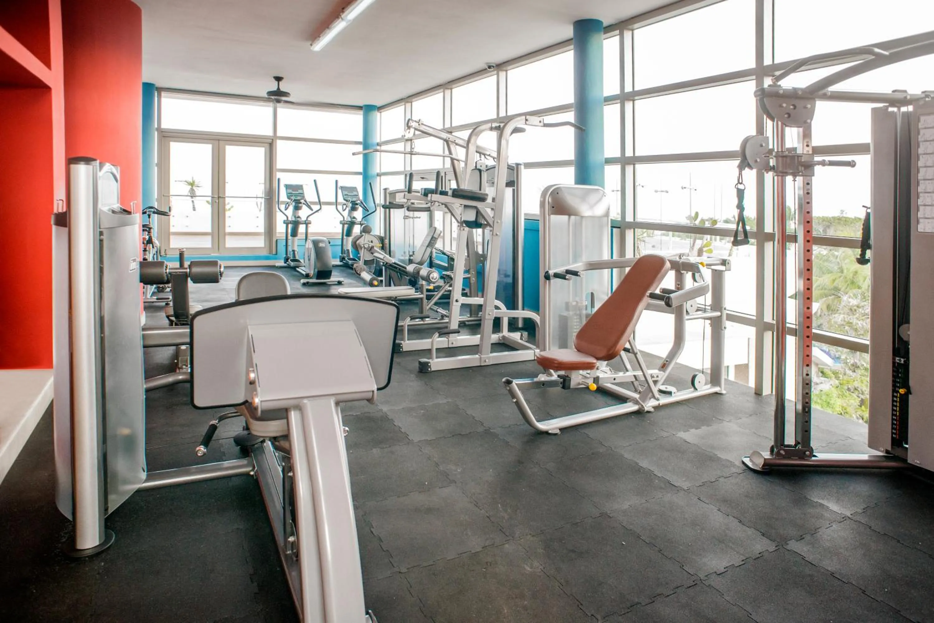 Day in Paradise Beach Resort & Dive Center