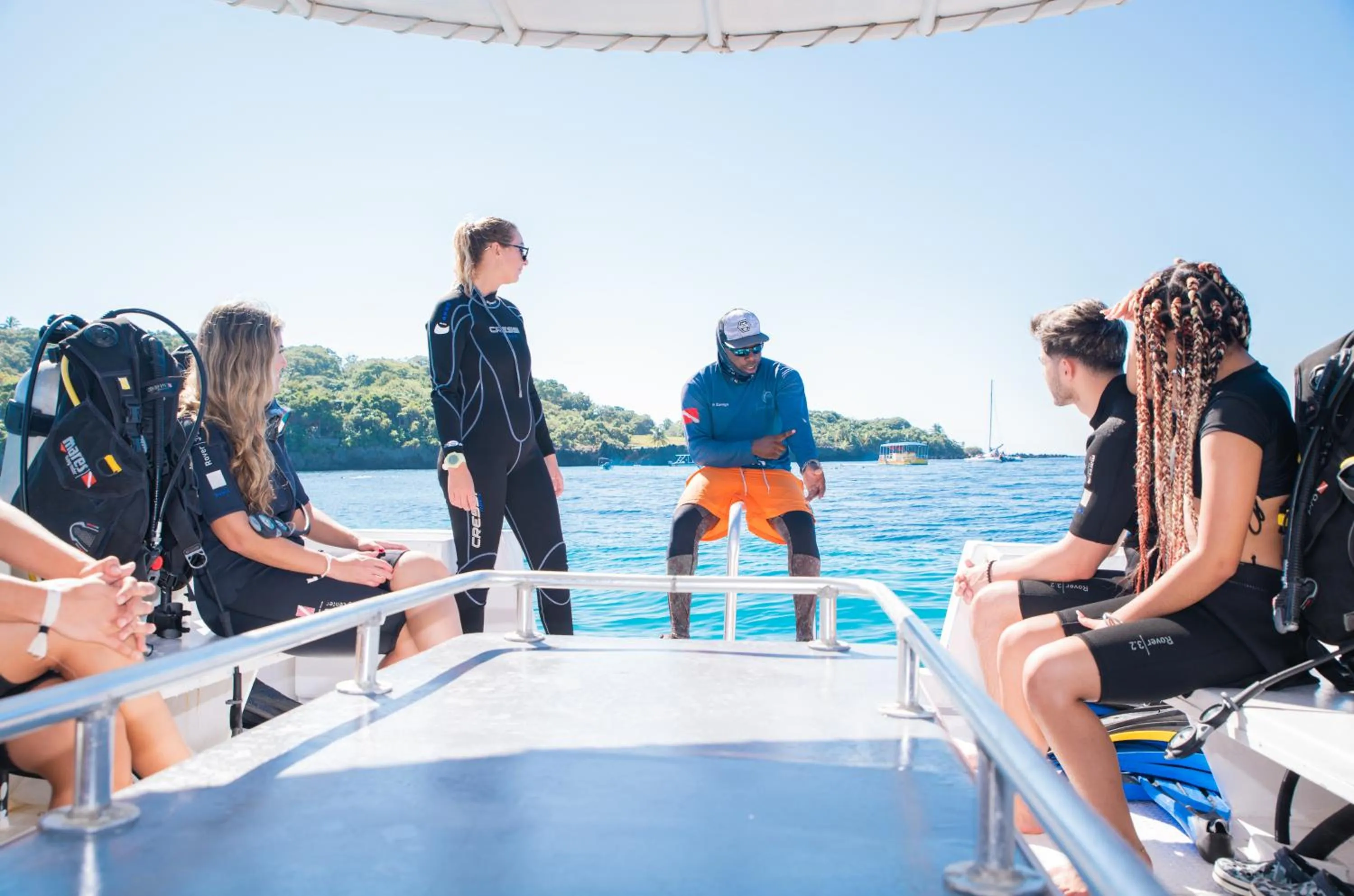 Activities in Paradise Beach Resort & Dive Center