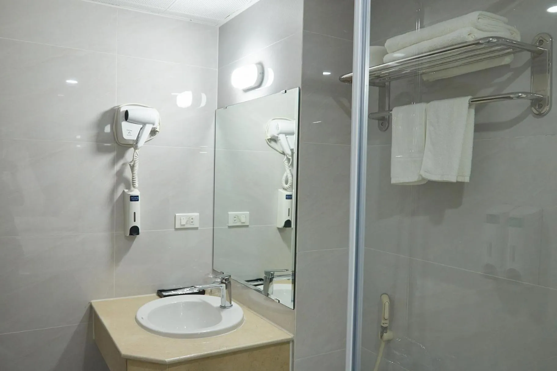 Bathroom in Van Nam Hotel