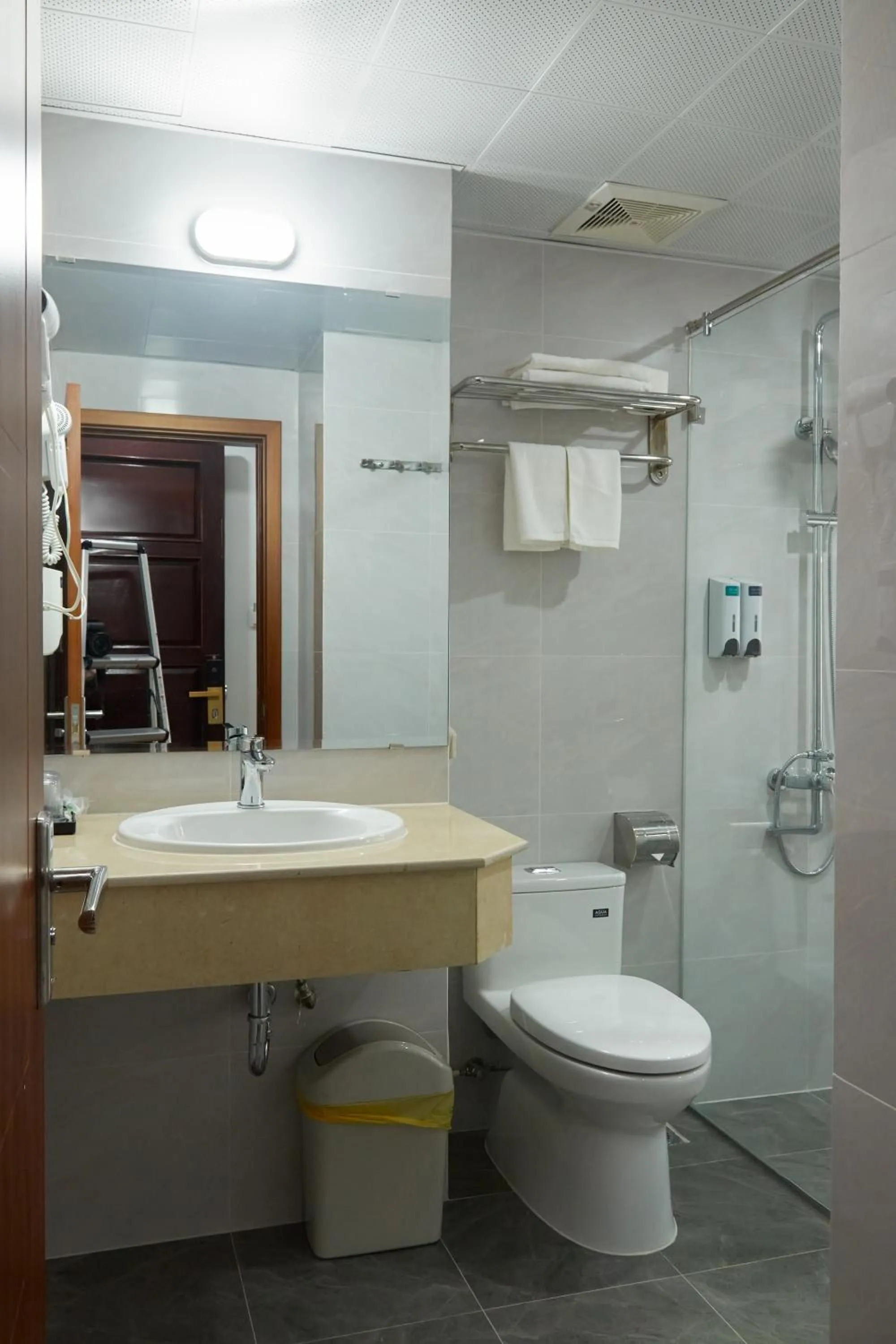 Bathroom in Van Nam Hotel