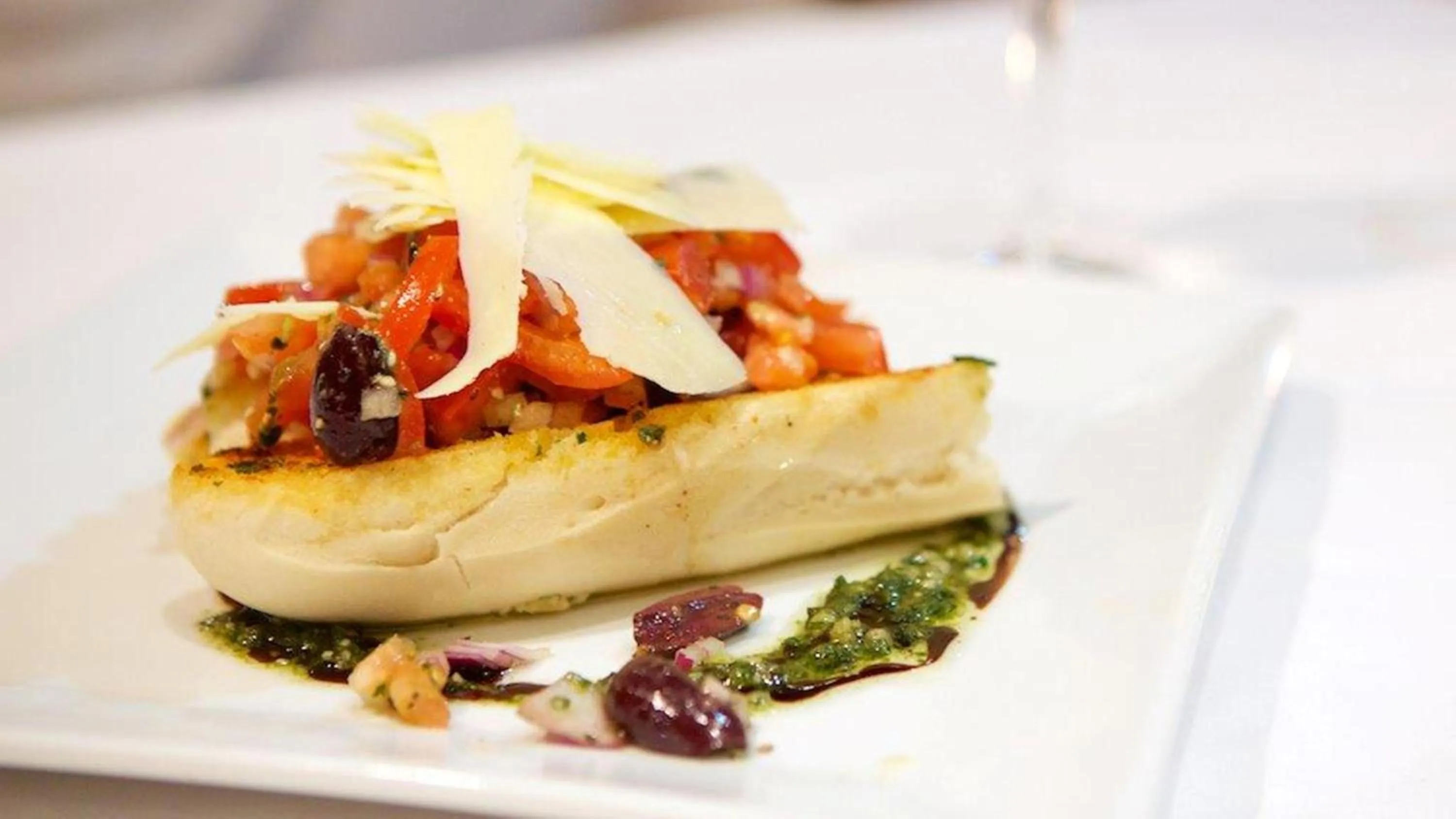 Food and drinks in Pinnacles Edge Resort