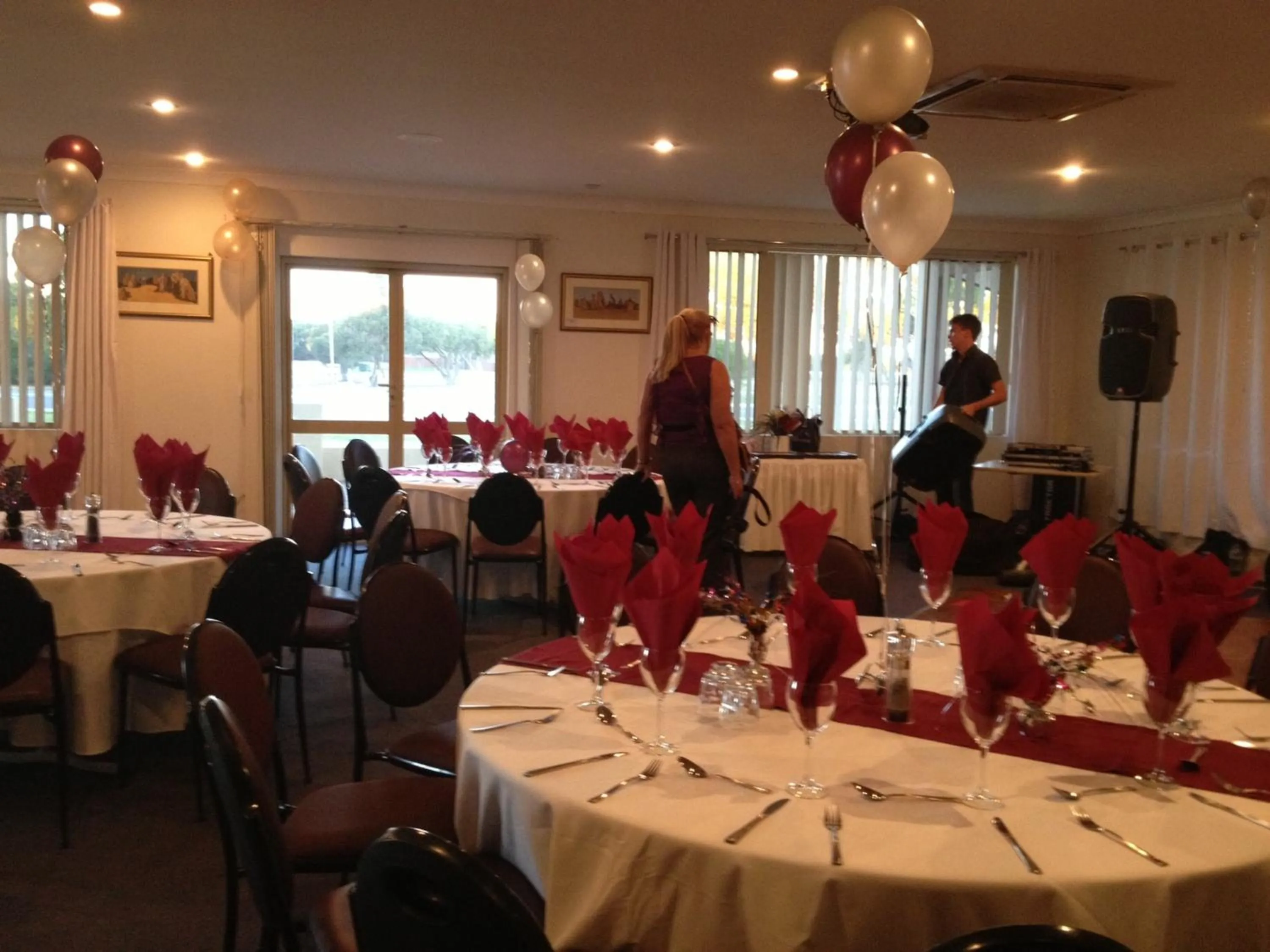 Restaurant/places to eat in Pinnacles Edge Resort