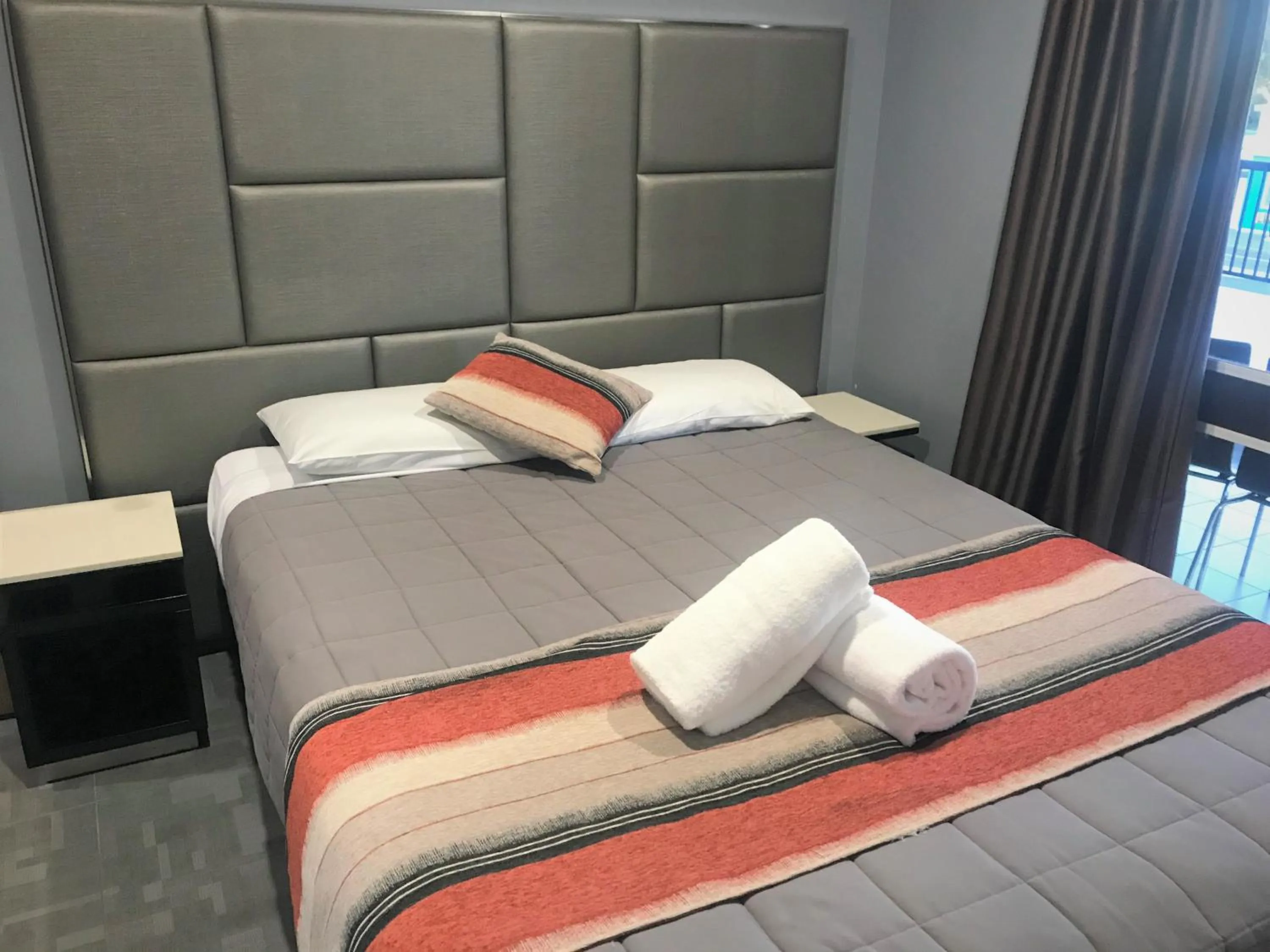 Bed in Toukley Motor Inn