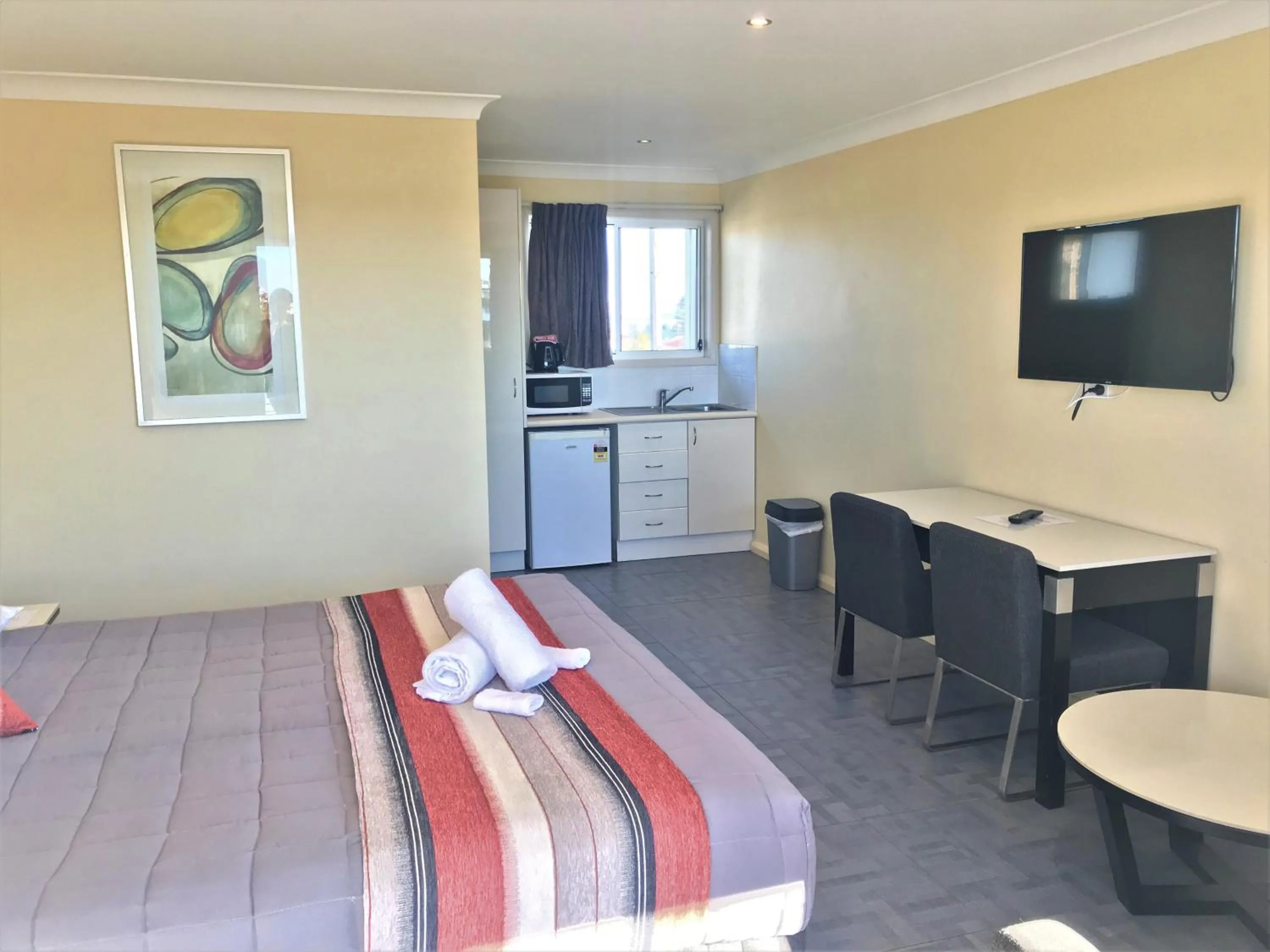 Bed in Toukley Motor Inn