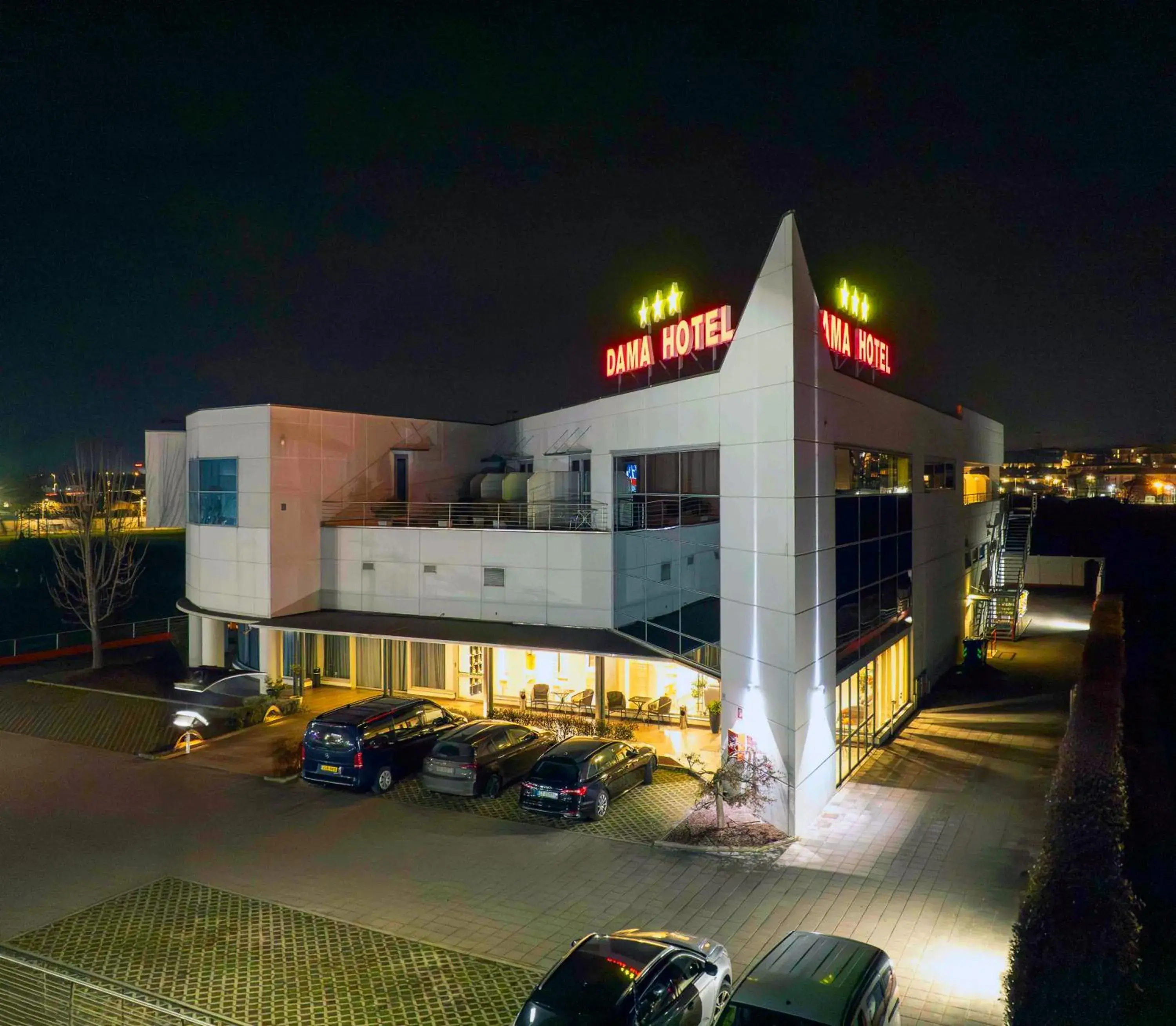 Property building in Dama Hotel Property building in Dama Hotel