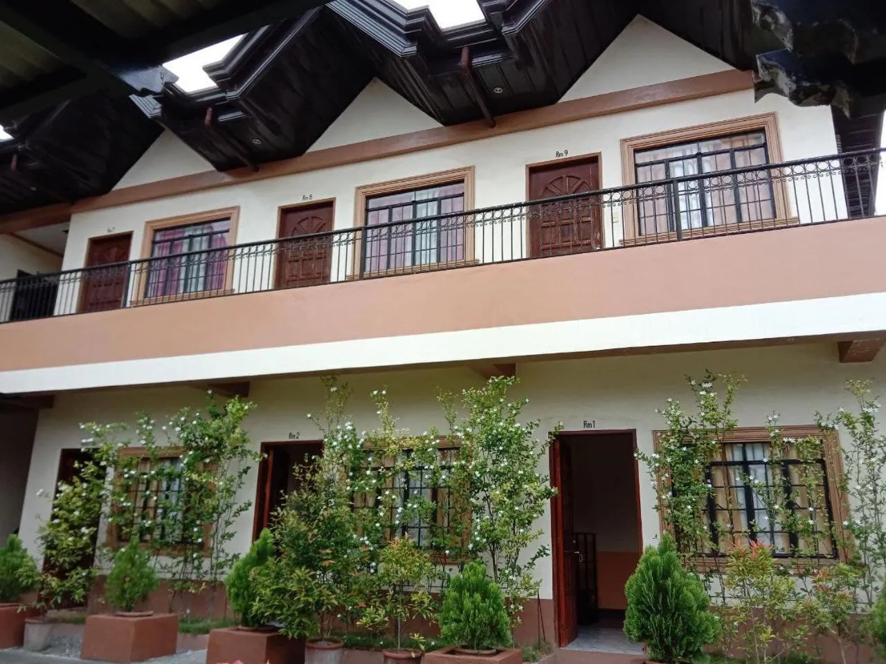 Property building in RedDoorz @ Solid Rock Guest House Baler