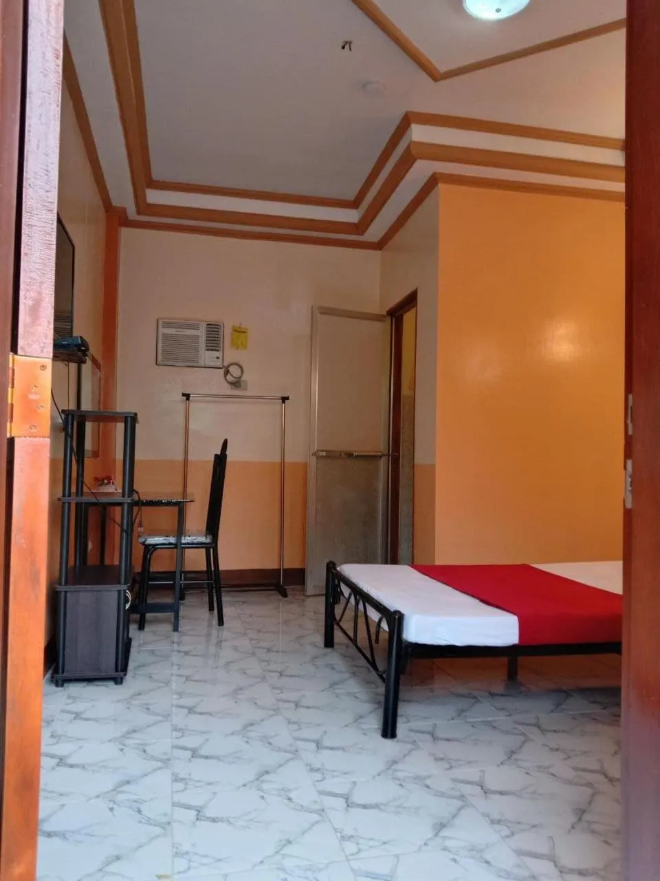 Photo of the whole room in RedDoorz @ Solid Rock Guest House Baler