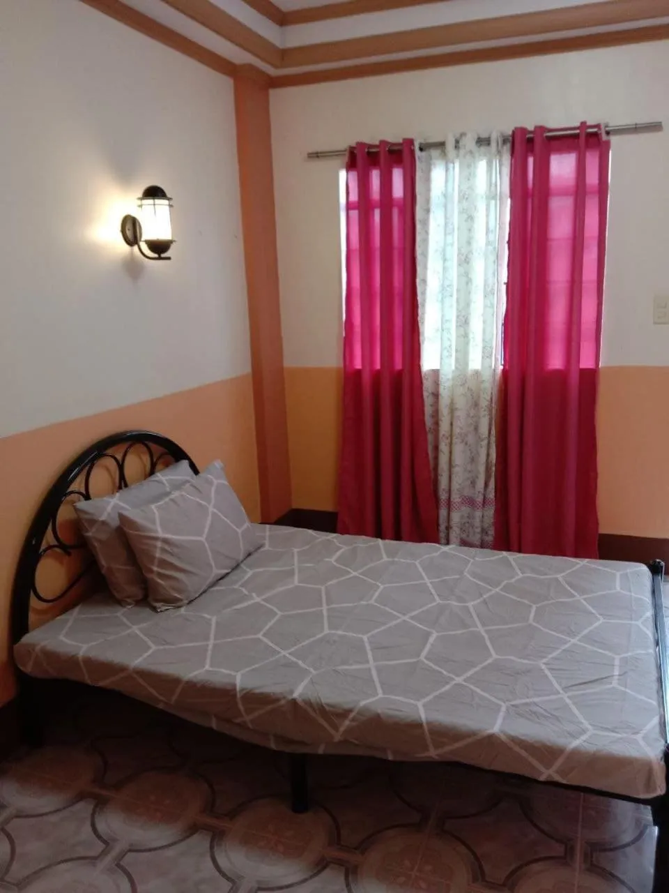 Bed in RedDoorz @ Solid Rock Guest House Baler