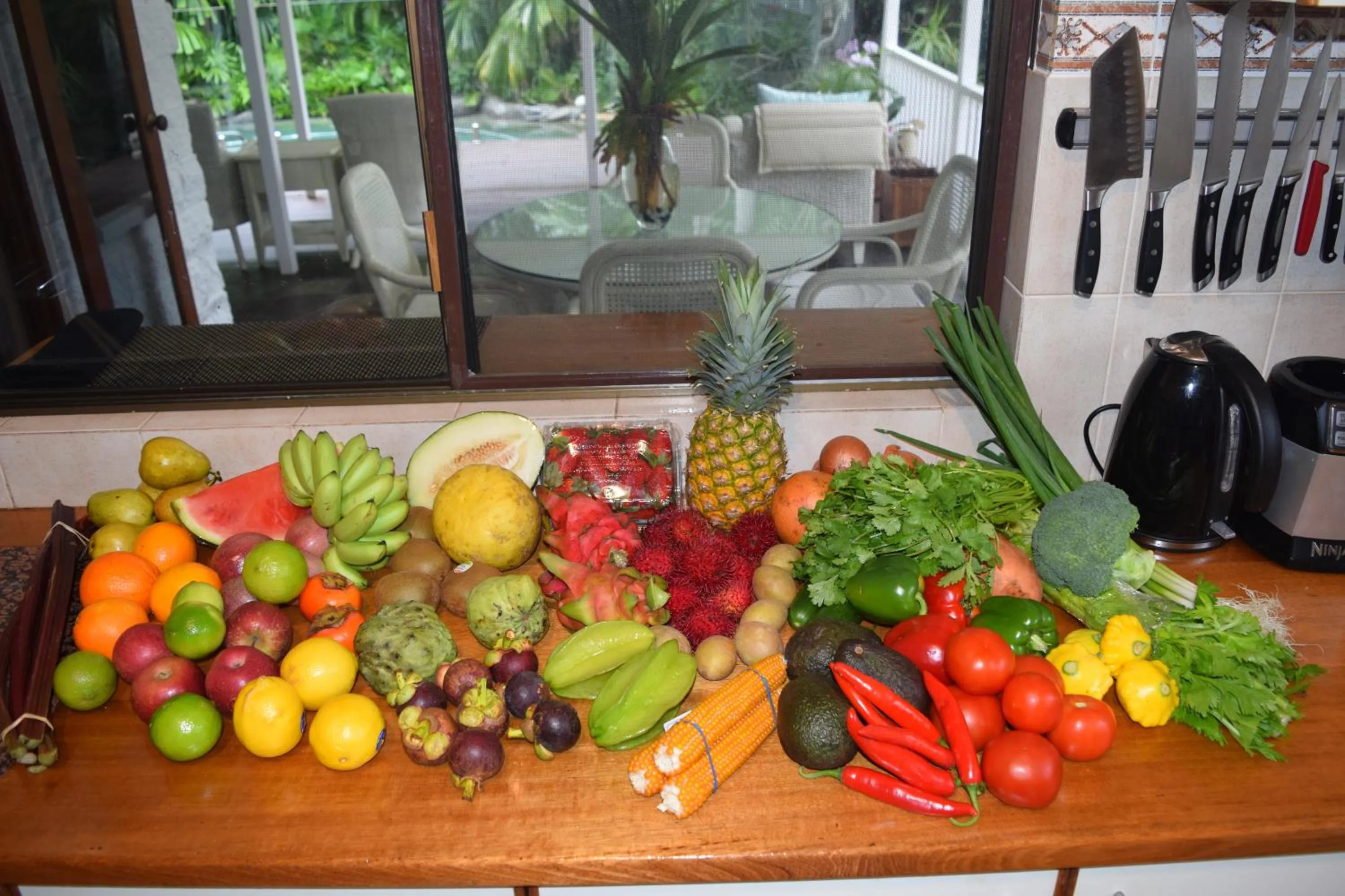 Continental breakfast in South Pacific Bed & Breakfast