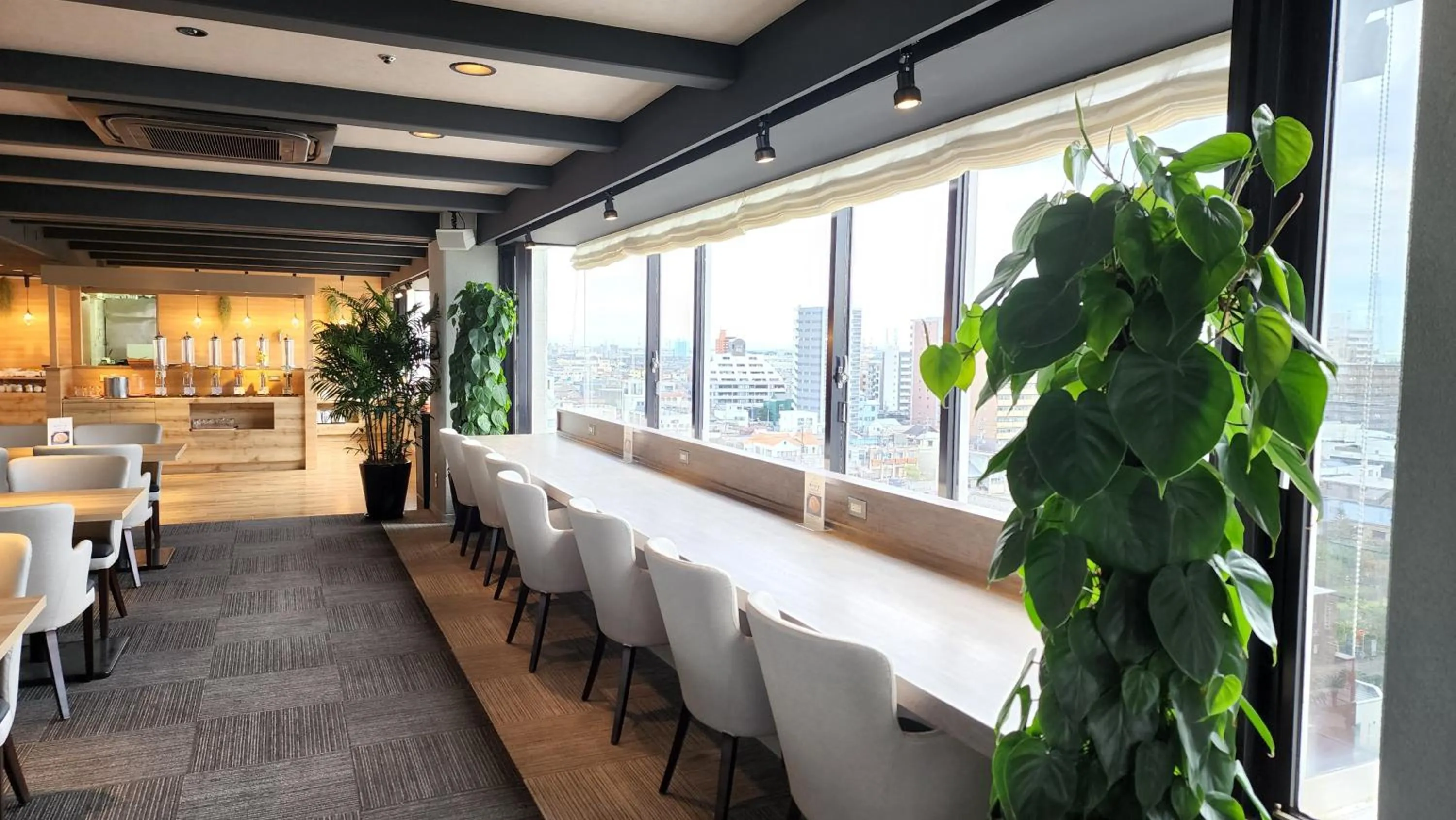 Restaurant/places to eat in Platon Hotel Yokkaichi