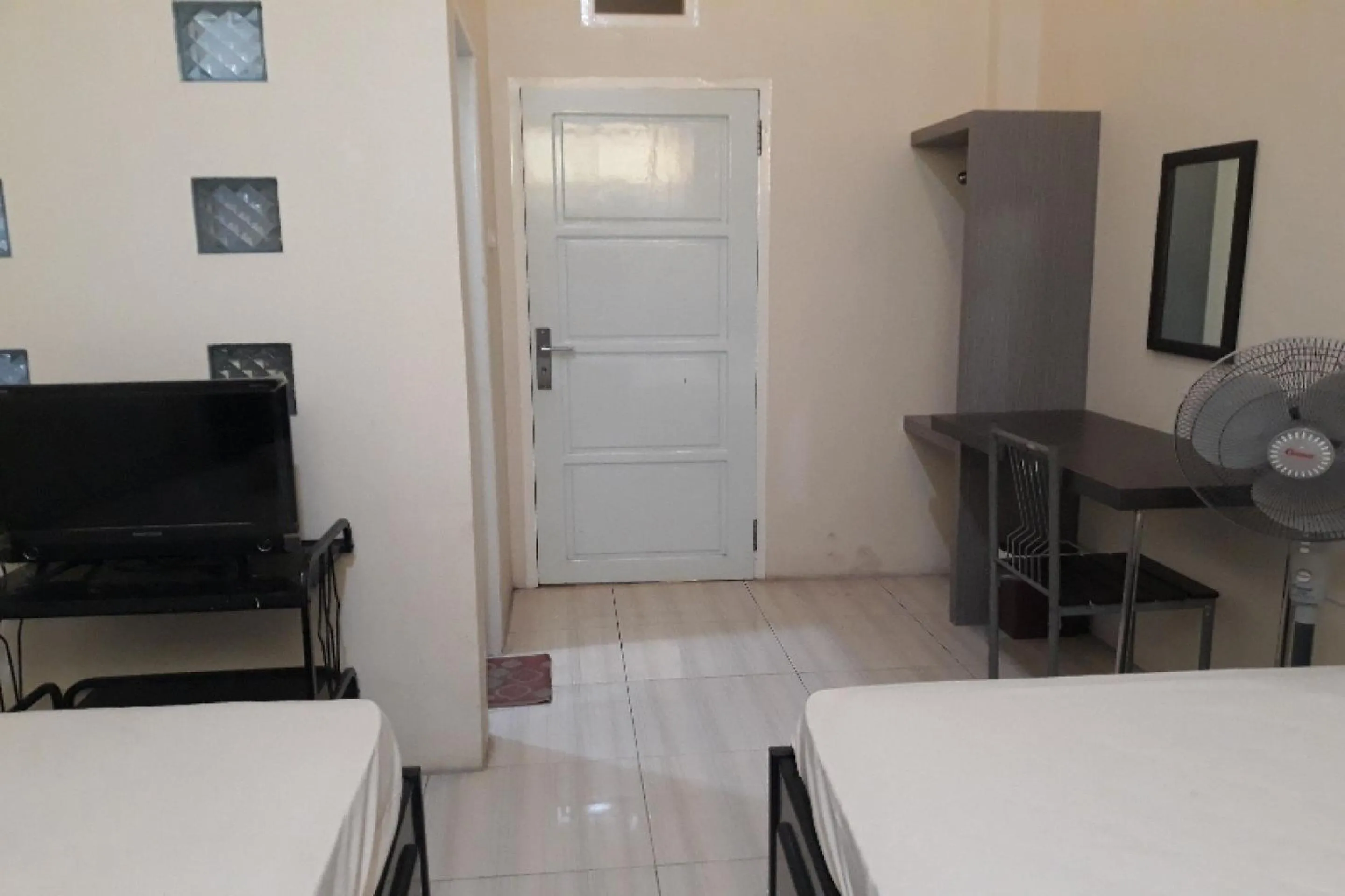 Bedroom, Bed in OYO 91162 Homestay Ansyariah Syariah