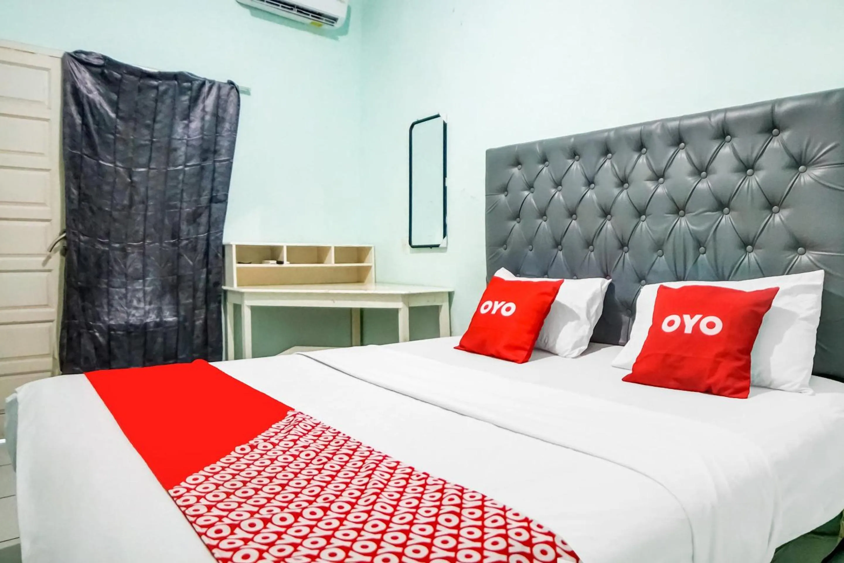 Bedroom in Hotel O Roemah Gh