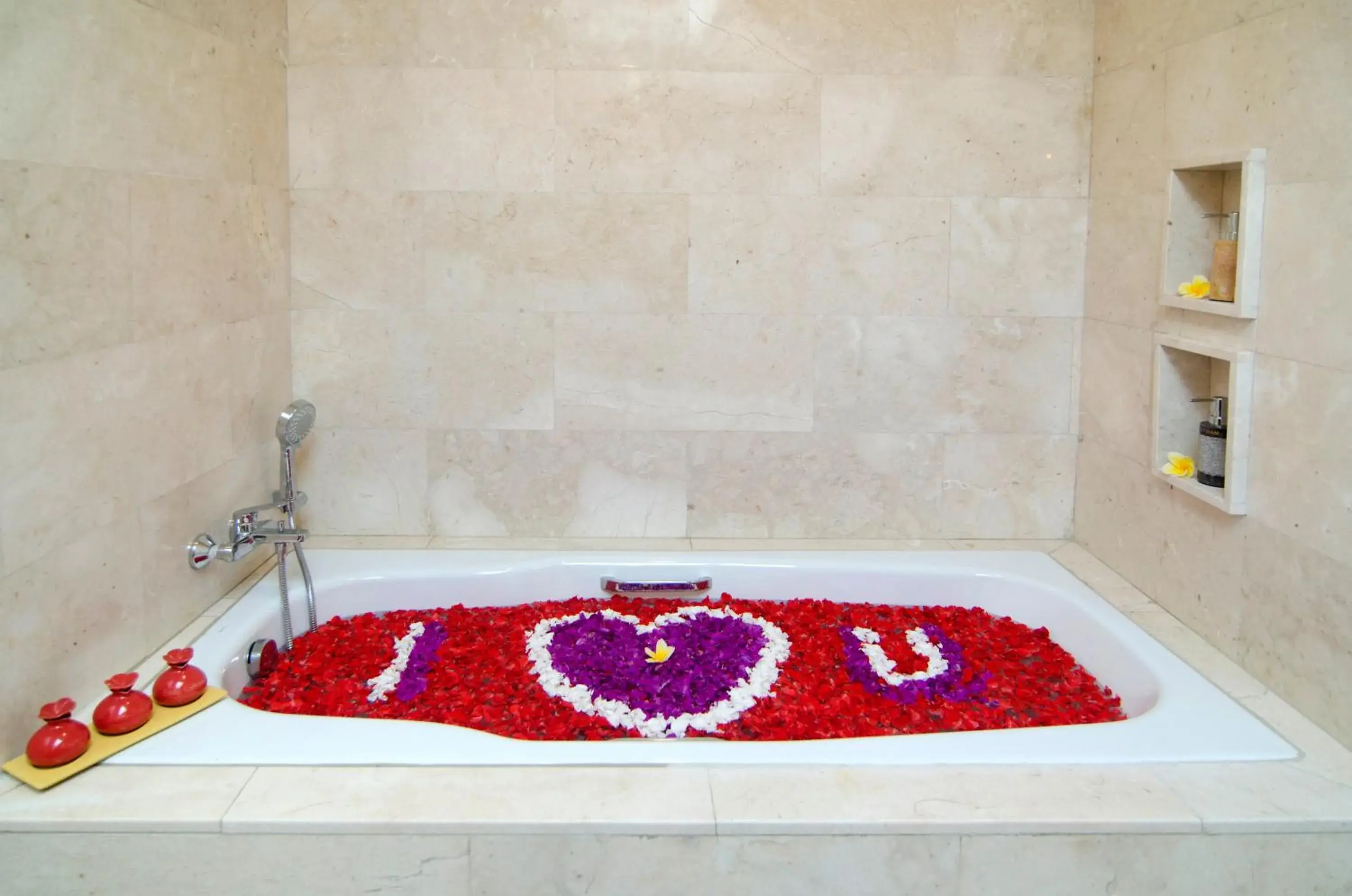 Bathroom in Danakha Villa Ubud Bathroom in Danakha Villa Ubud
