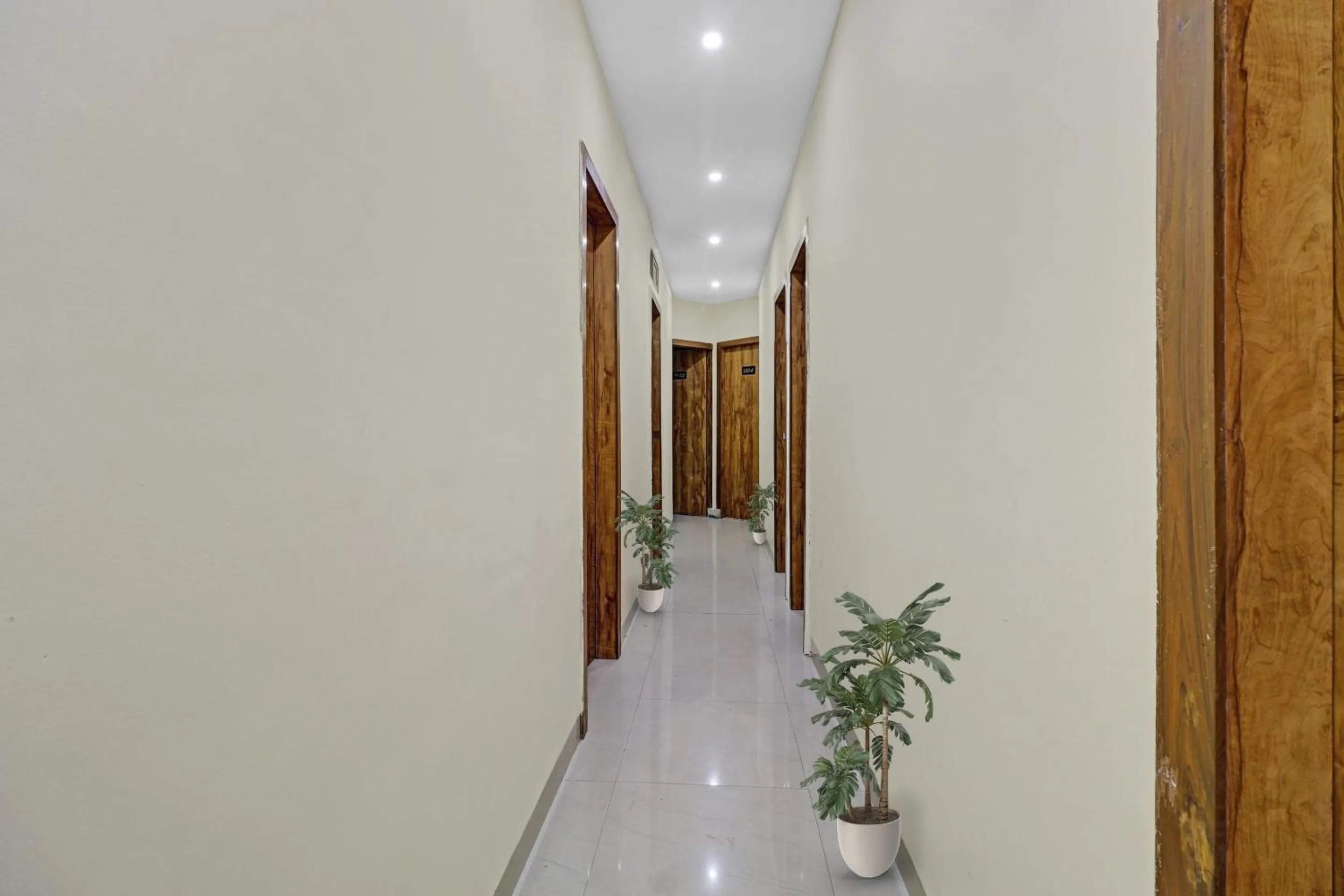 Lobby or reception in HOTELO THE MUMBAI INN