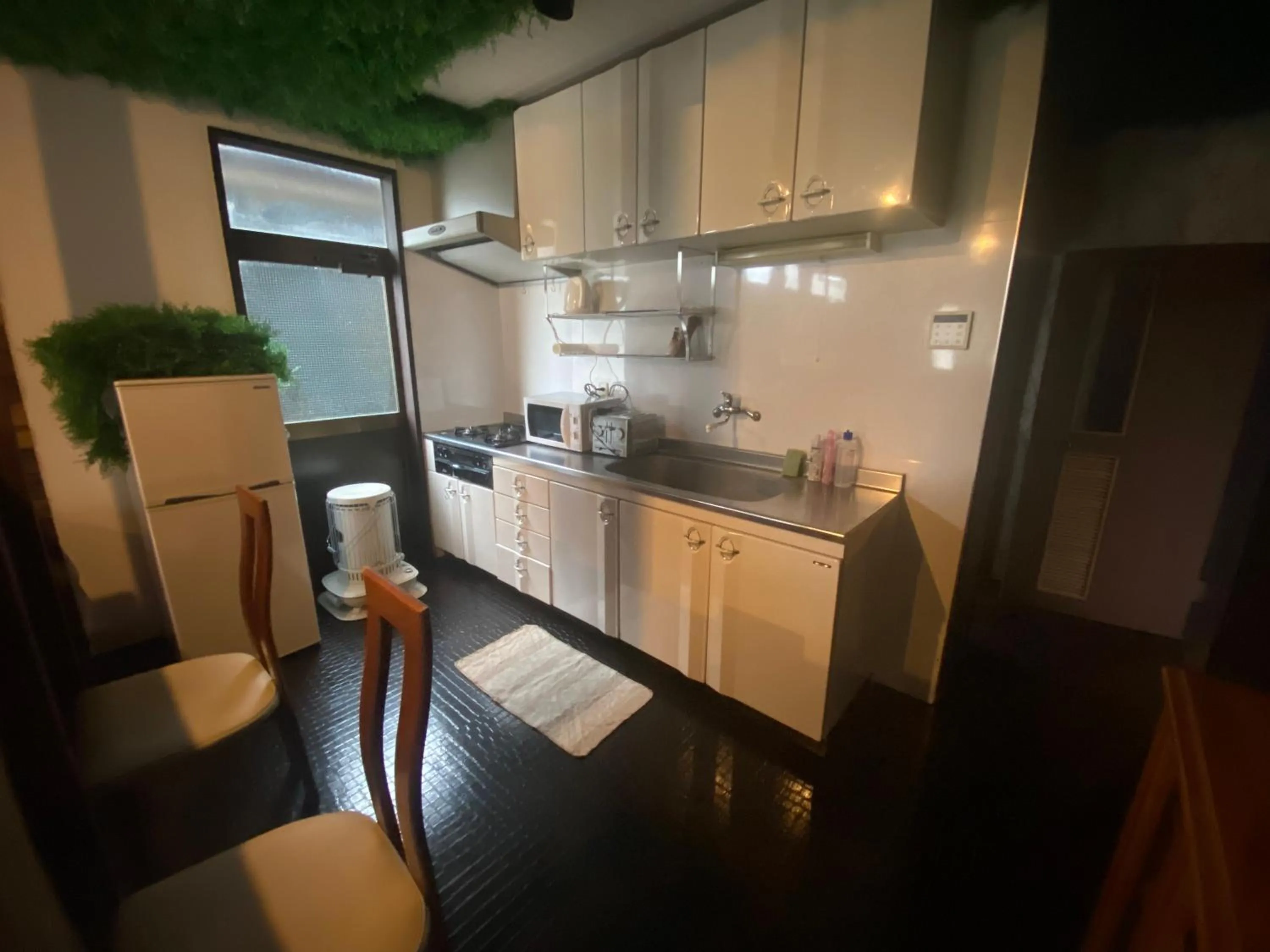 Kitchen or kitchenette in Drive in Ichinomiya motel