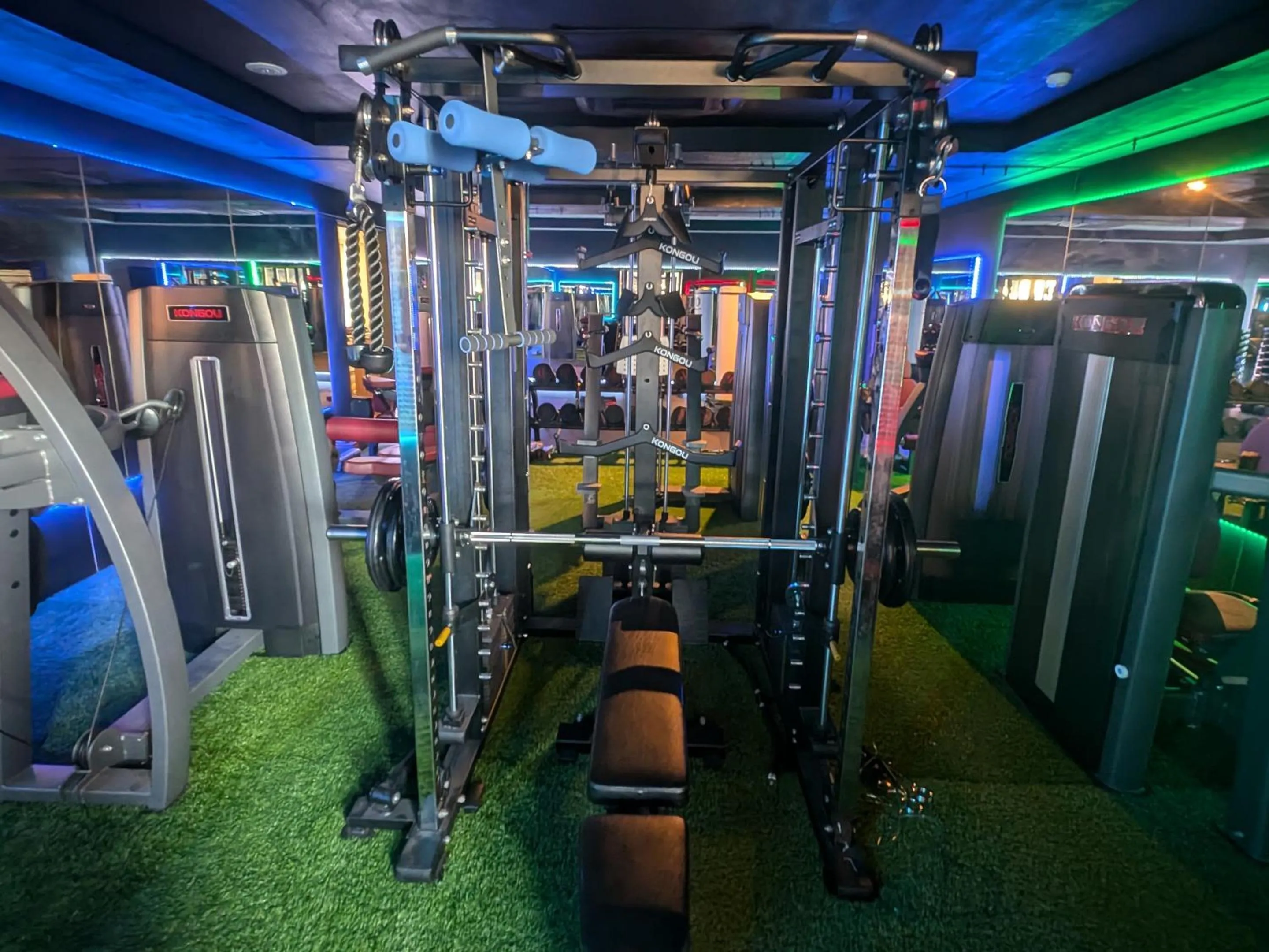 Fitness centre/facilities in Drive in Ichinomiya motel