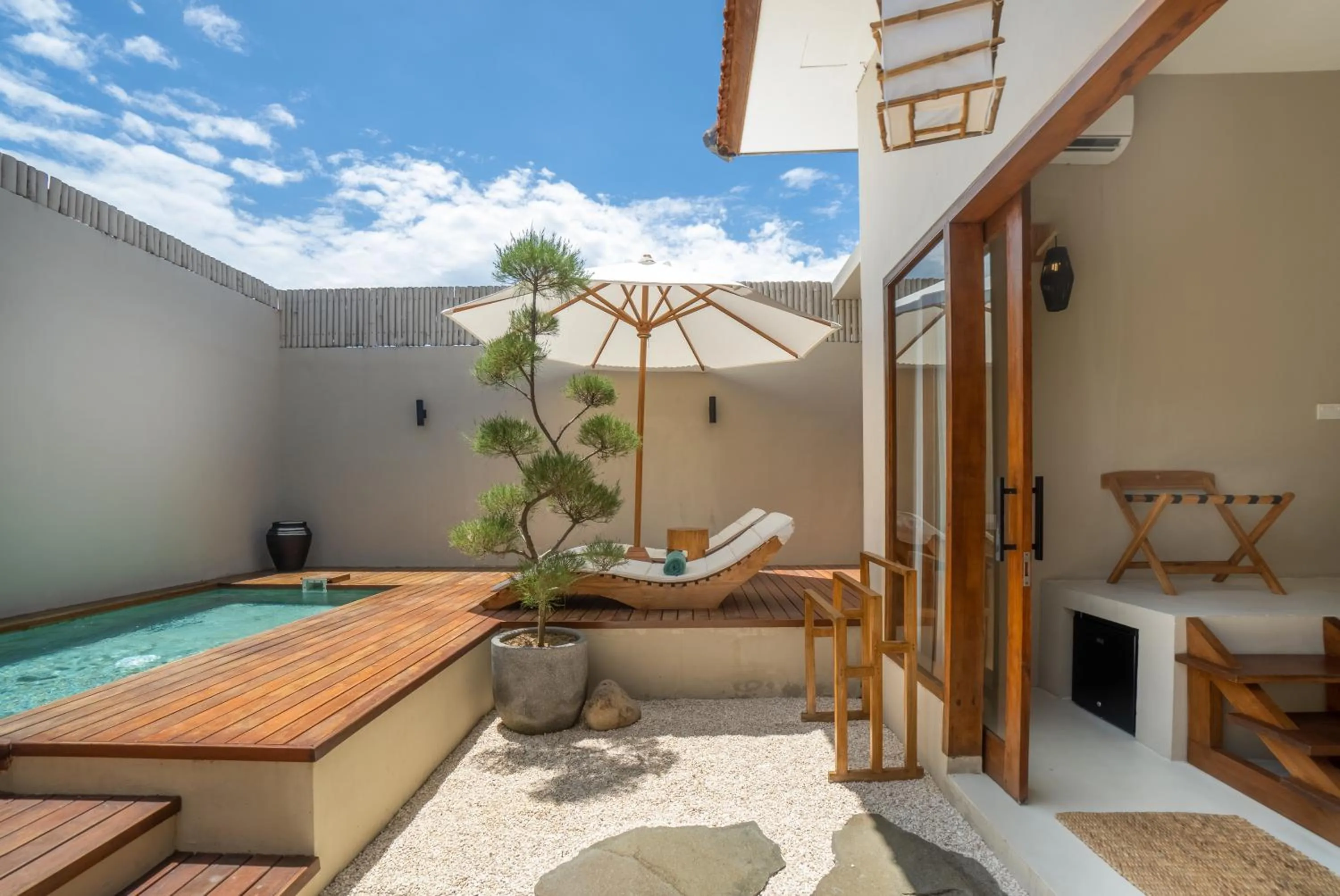 sunbed in IKIGAI Uluwatu Beach