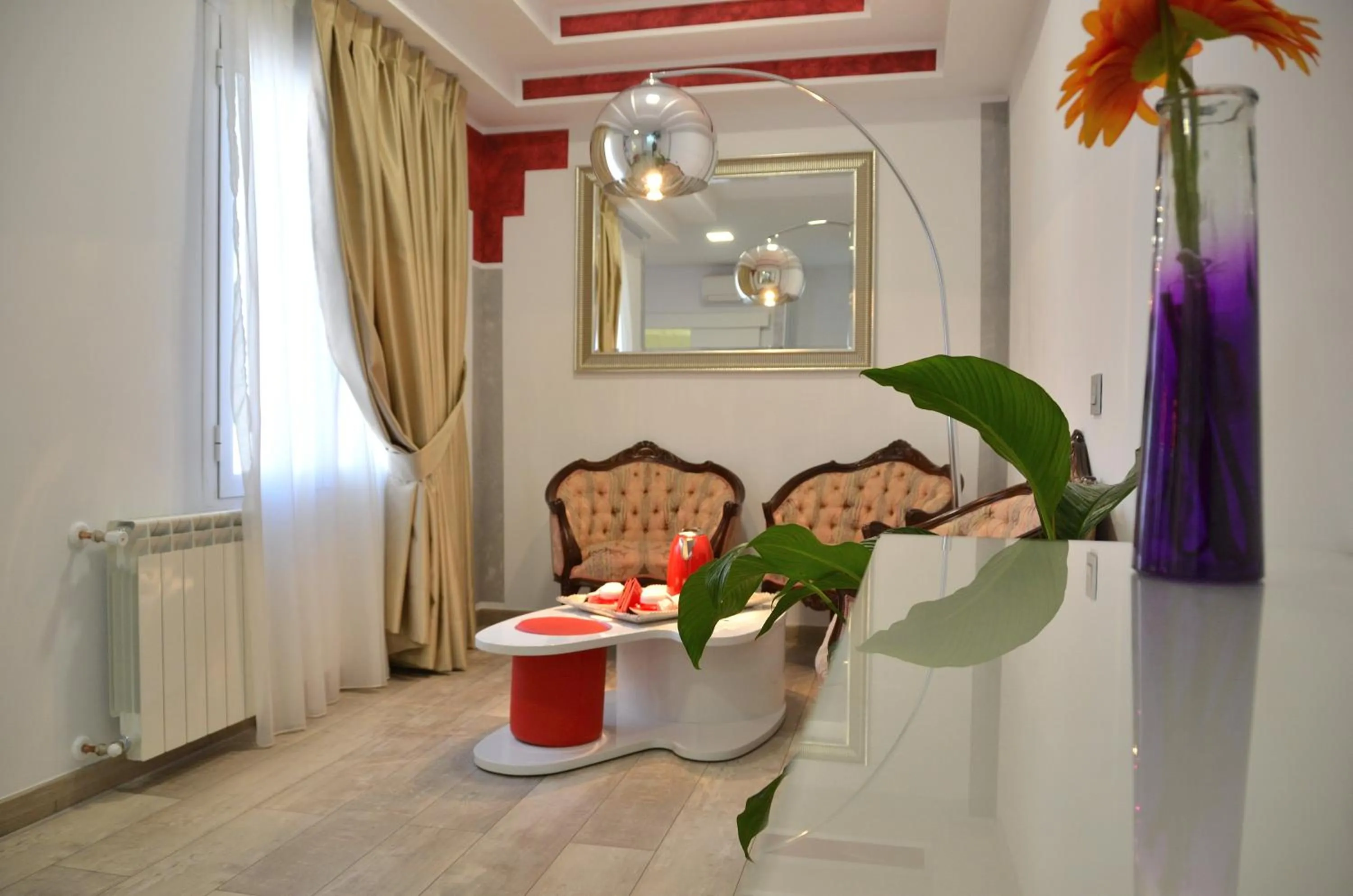 Coffee/tea facilities in Hostal Alexis Madrid