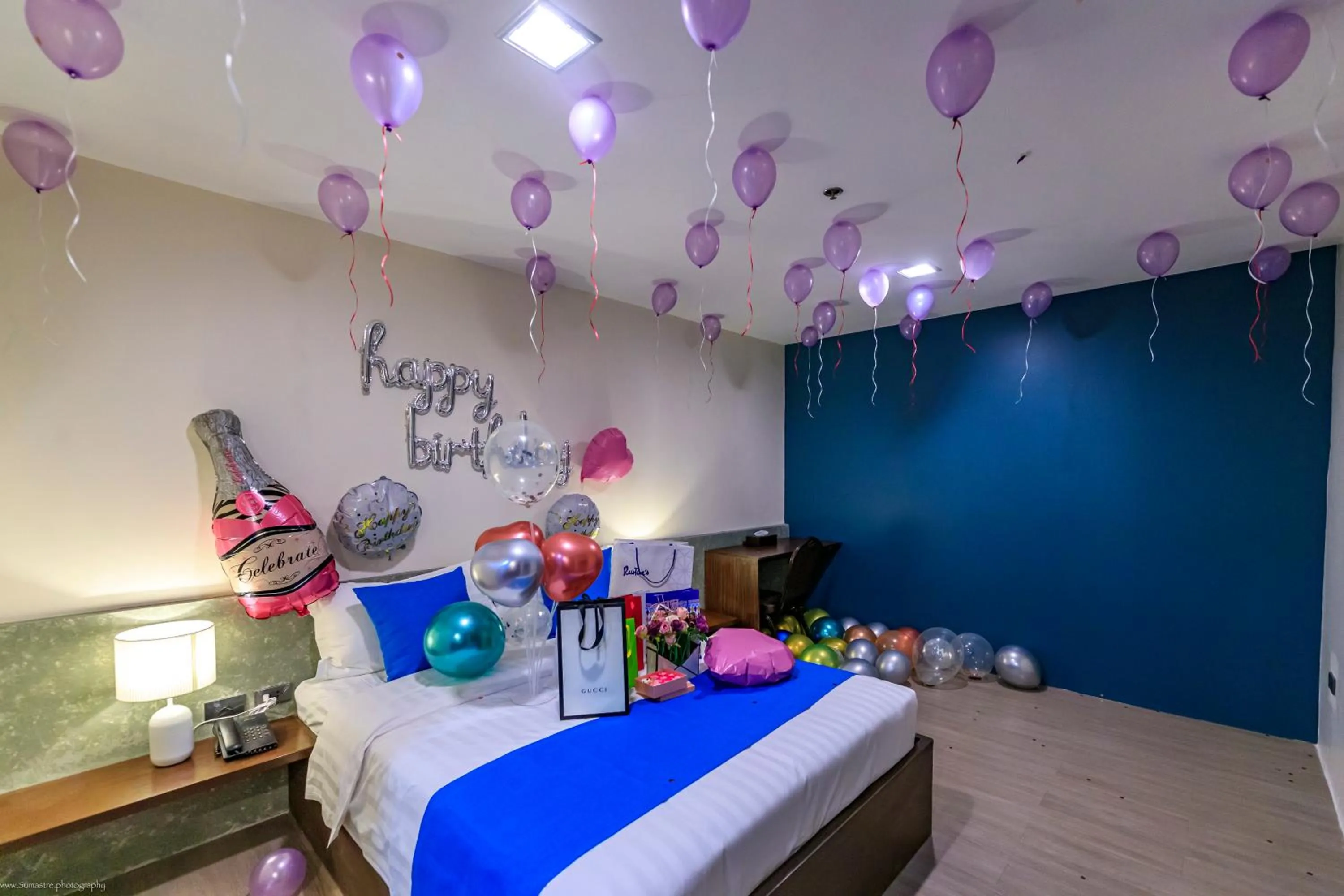 Shower, Bed in Fynn Boutique Hotel