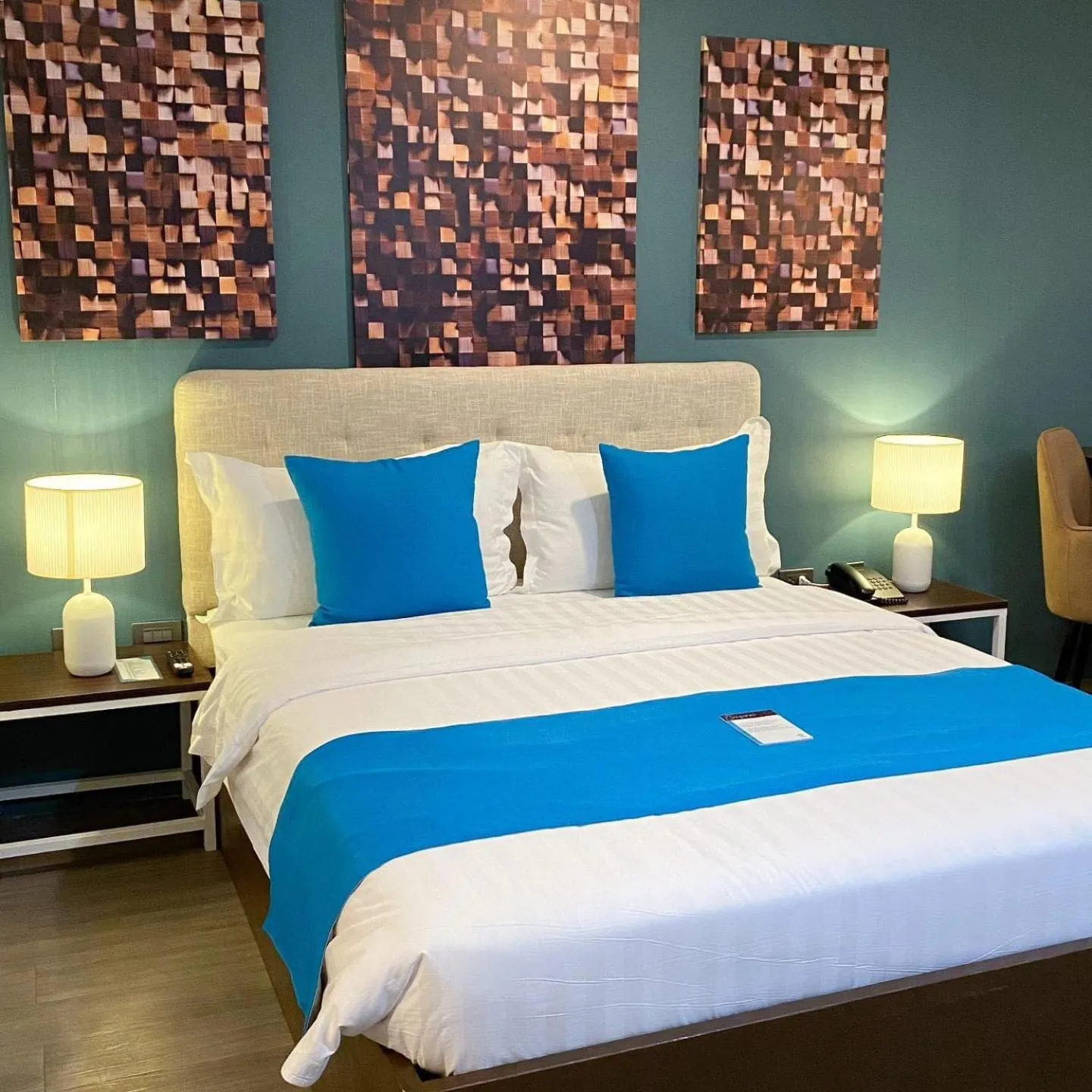 Bed in Fynn Boutique Hotel