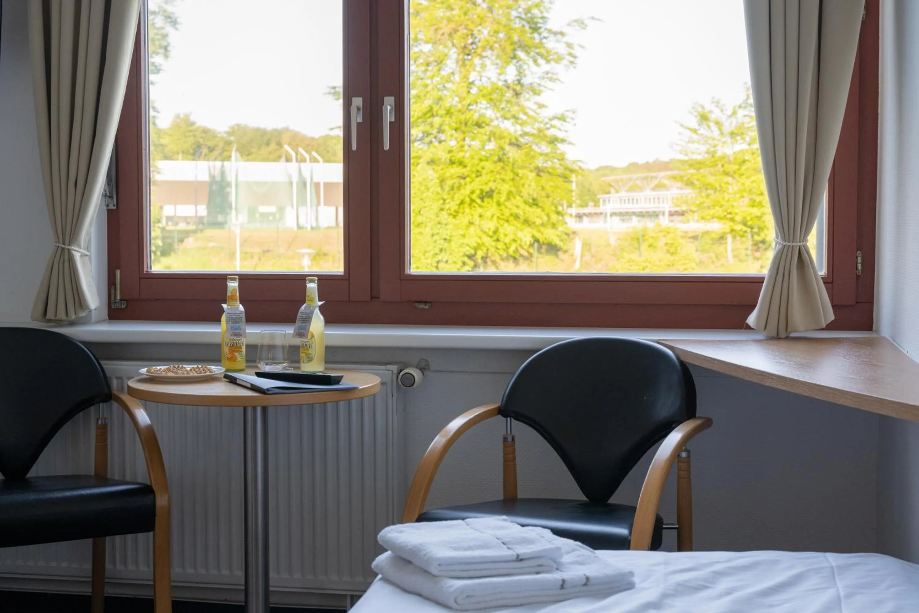 Seating area, Bed in Hermann Neuberger Sportschule