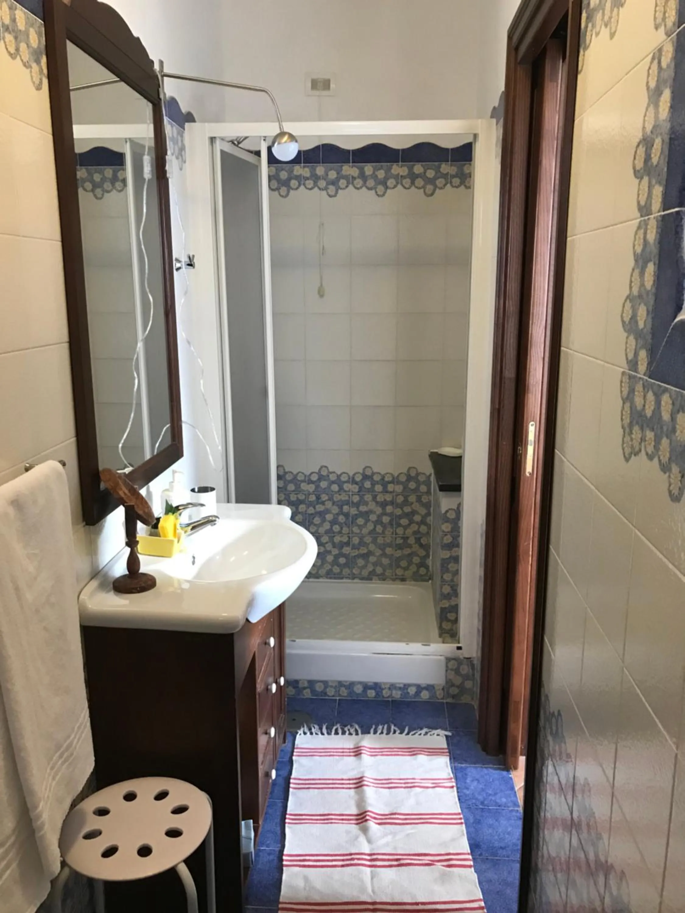 Shower in Villa Monica B&B