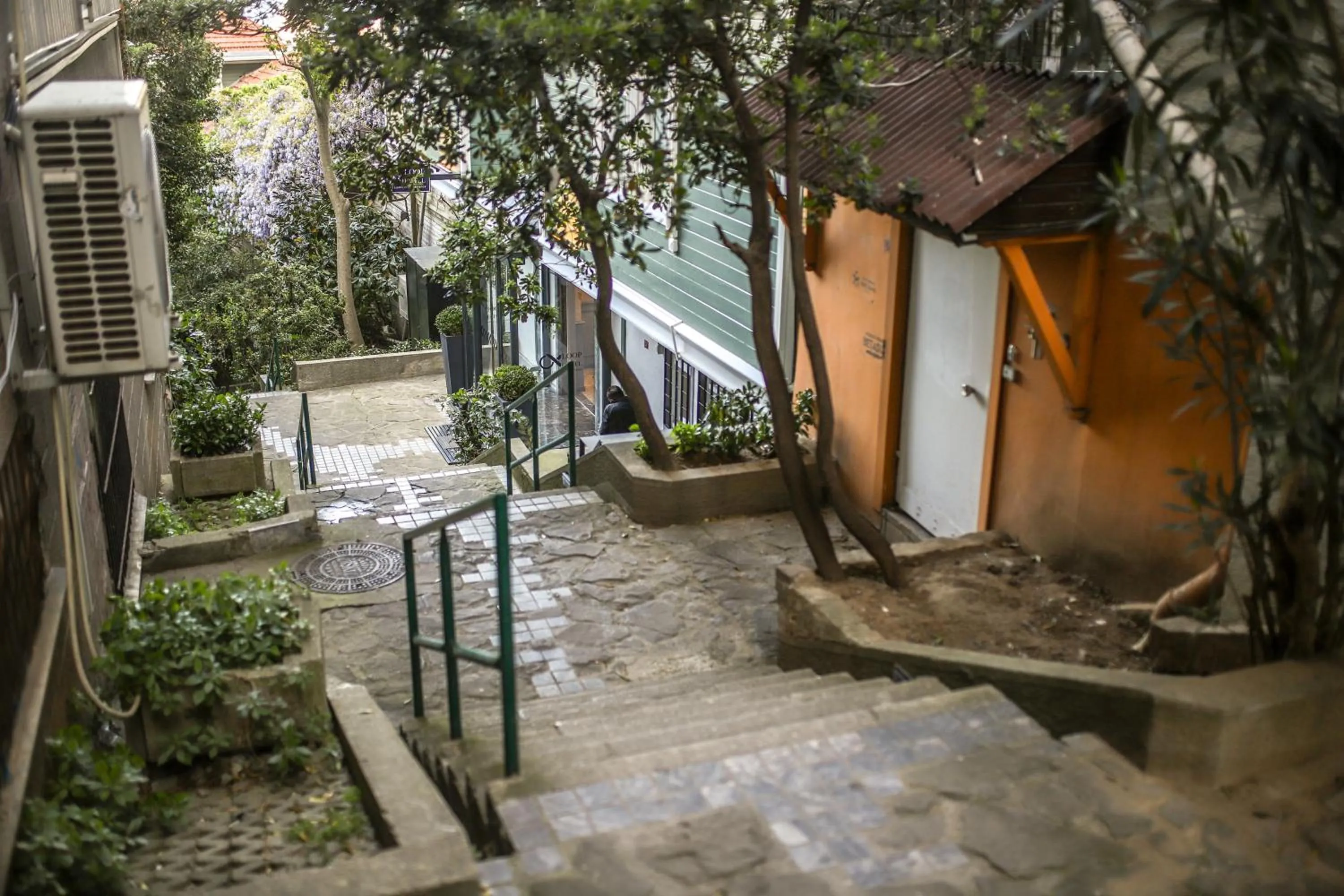 Quiet street view in Loop Hotel Bosphorus İstanbul