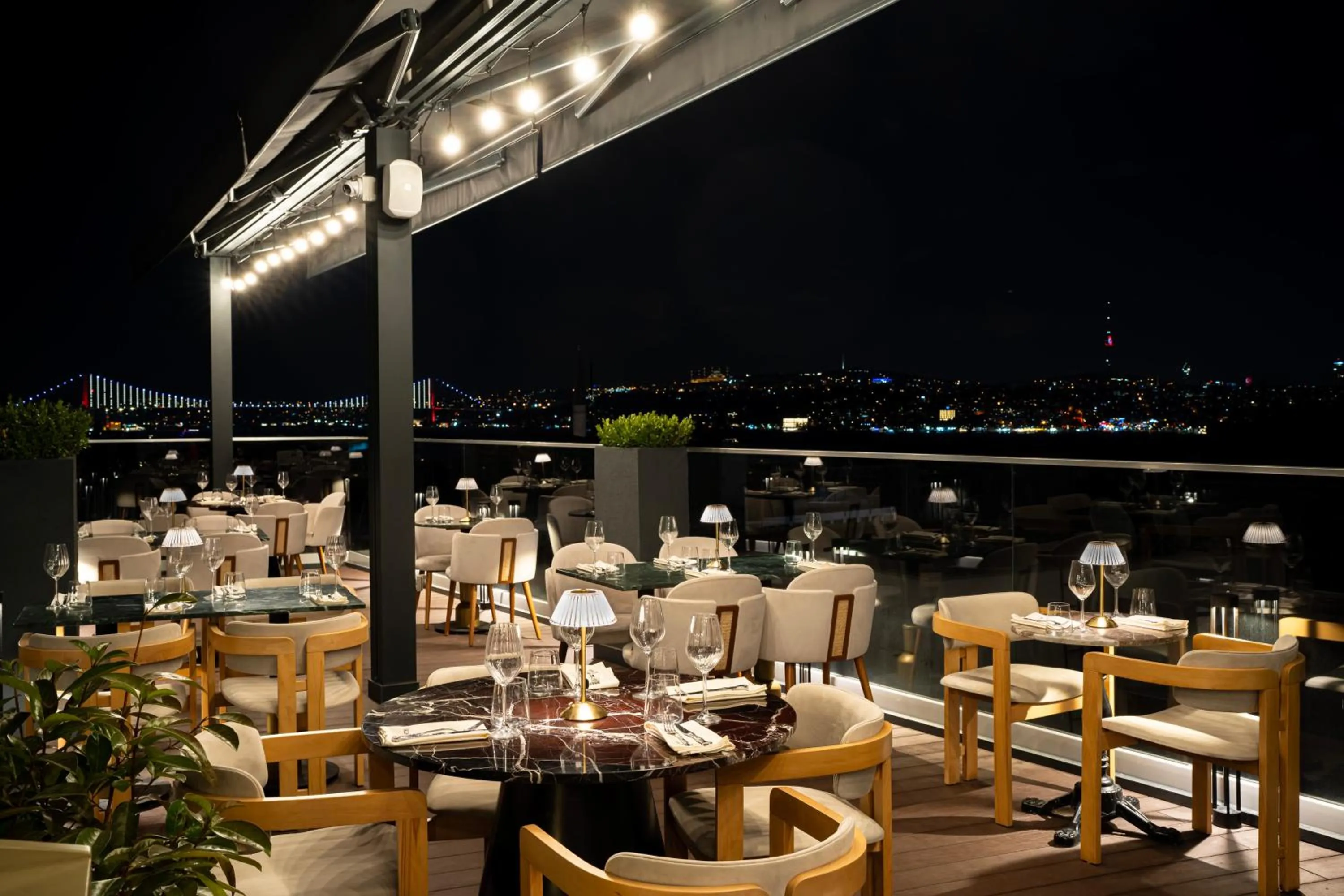 Restaurant/places to eat in Loop Hotel Bosphorus İstanbul