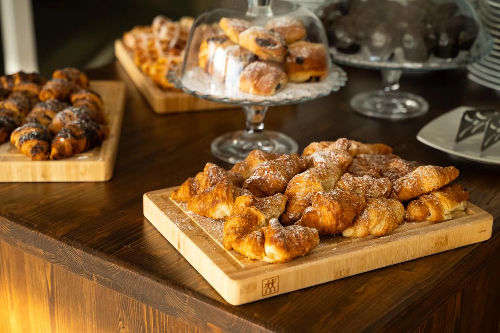 Restaurant/places to eat in Hotel Admiral